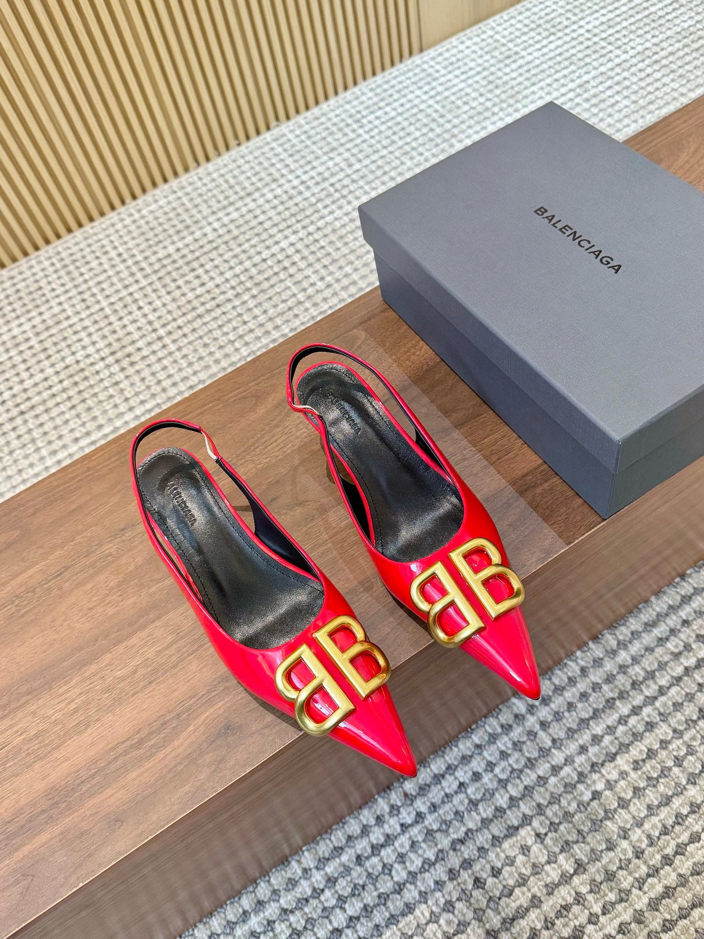 255QJ45Z Popular  leather High heels
