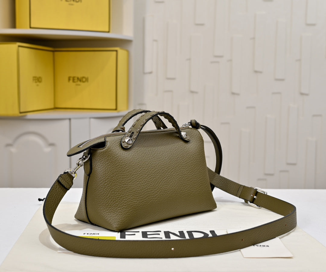1WF109B Popular  leather bag