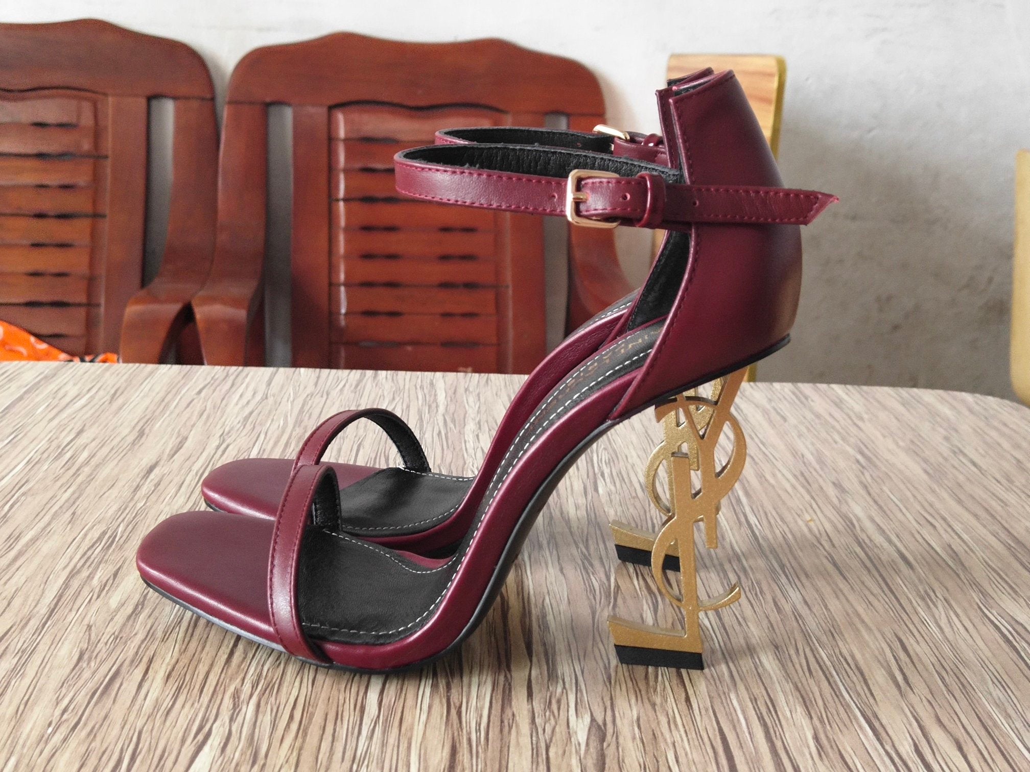 2XSL144Z Popular leather high heels