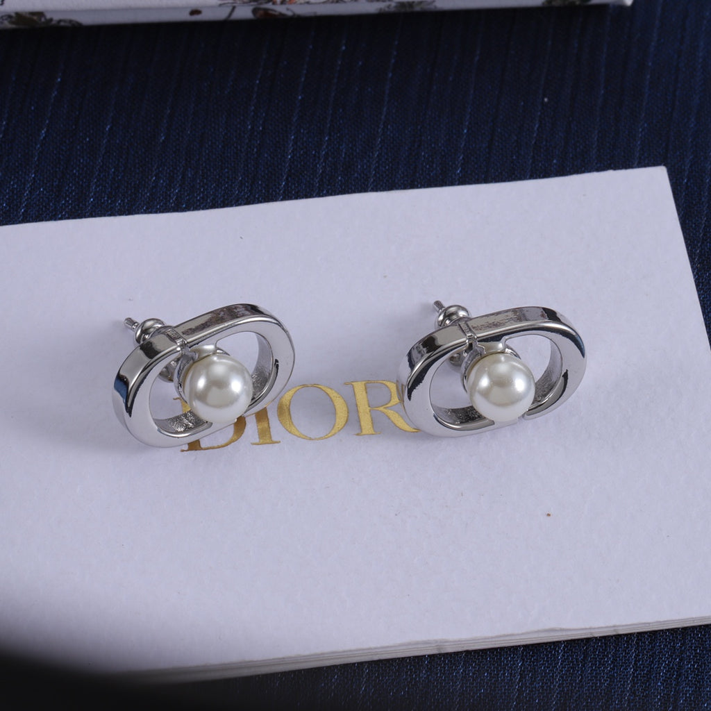 14D256E Popular  Earrings