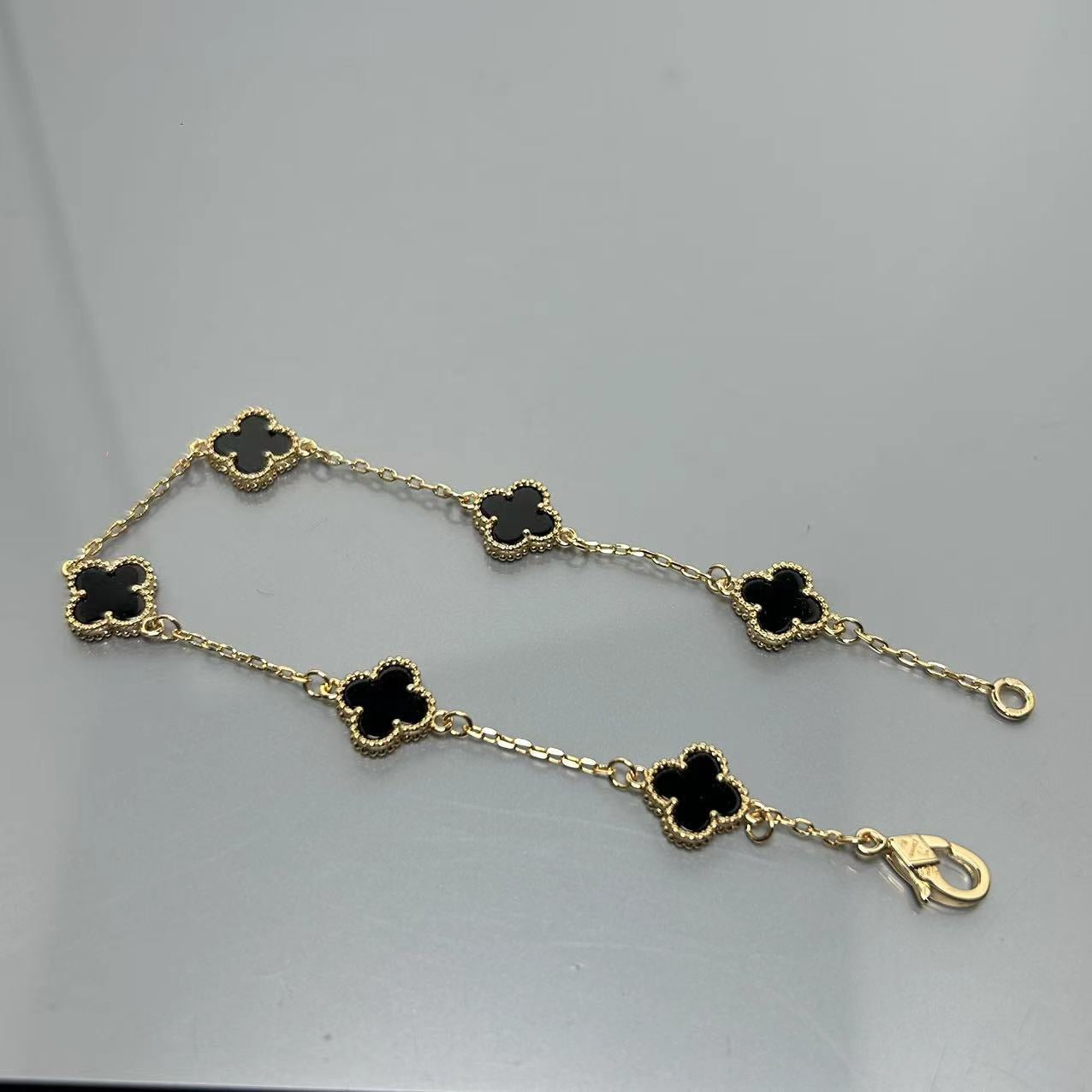 5XVA183K  Popular bracelets 6 flowers mini size 0.9cm flower