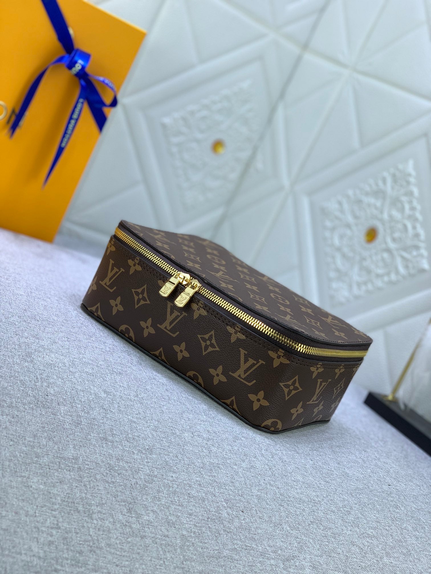 1XE272B Popular  leather bag 