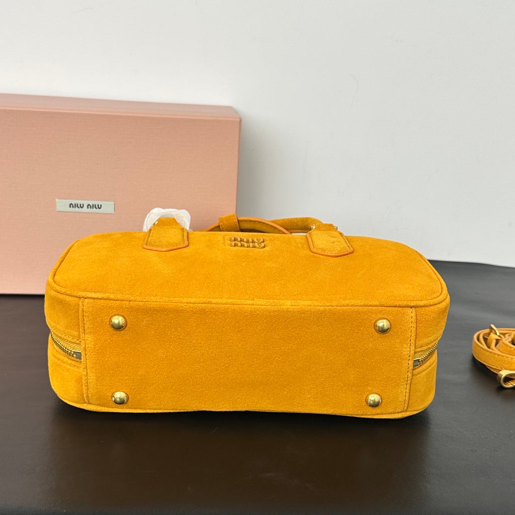 146PA153B Popular leather bags