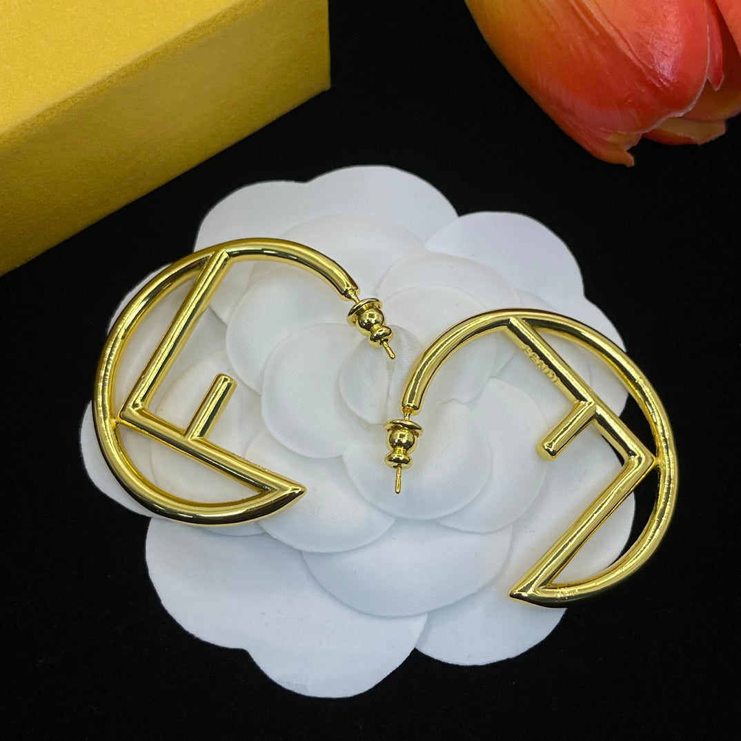 14F647E Popular  Earrings