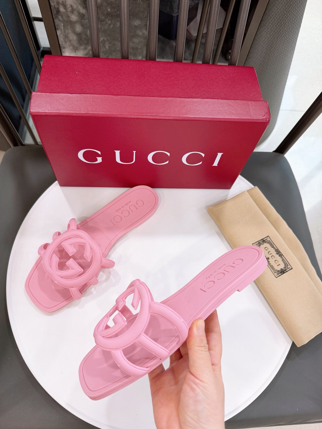 Z2X66B61  Popular high-quality slippers