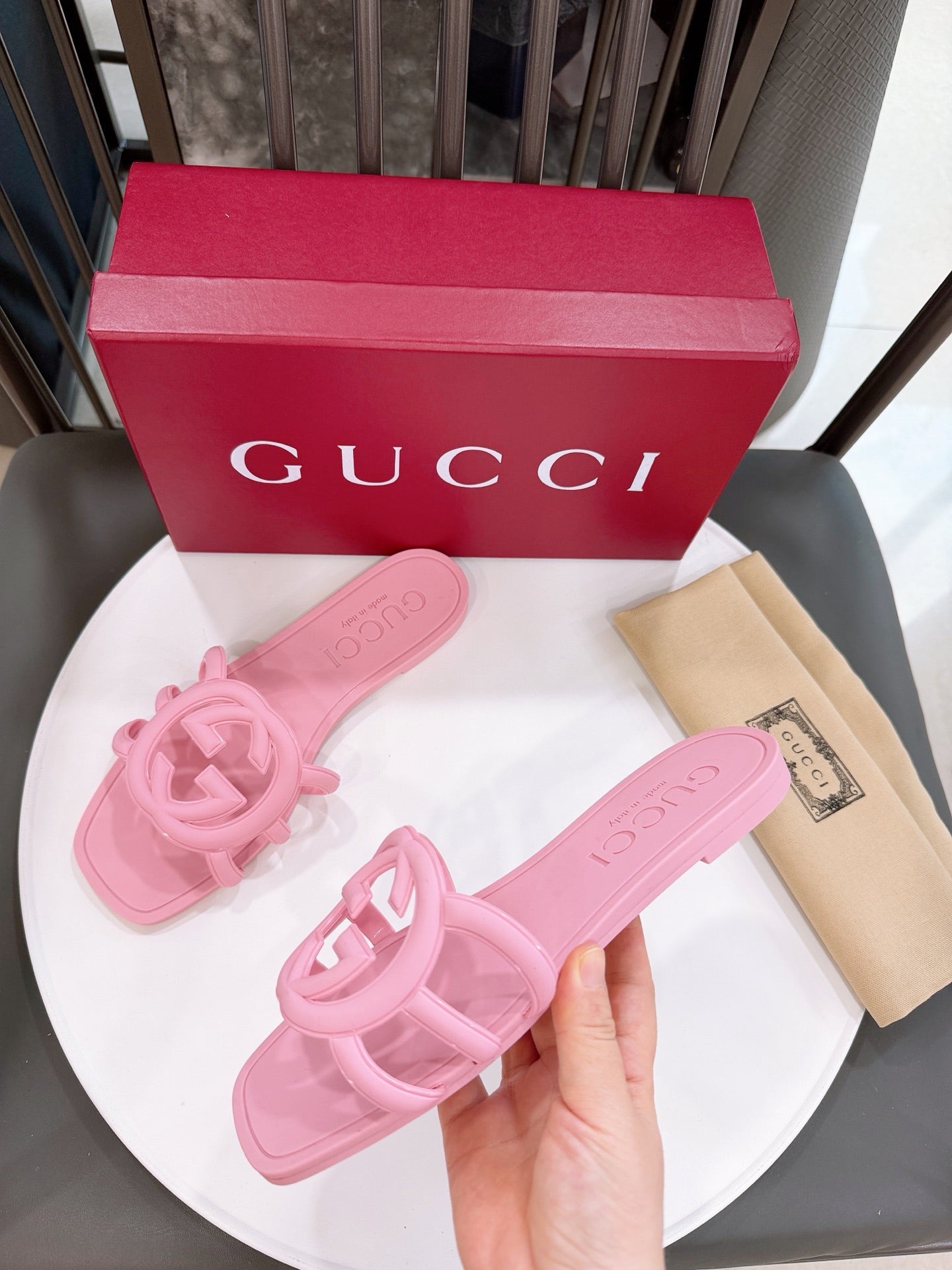 Z2X66B61  Popular high-quality slippers