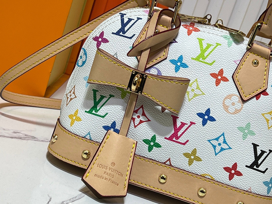 146PE104B Popular leather bag