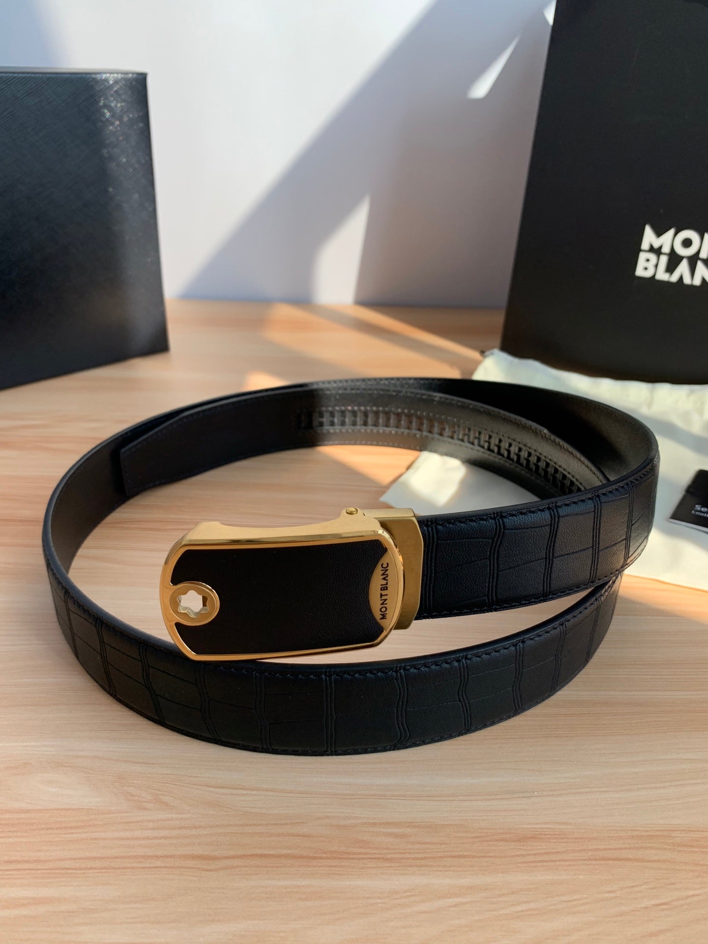 P1P36A26 Popular High quality belt With full package
