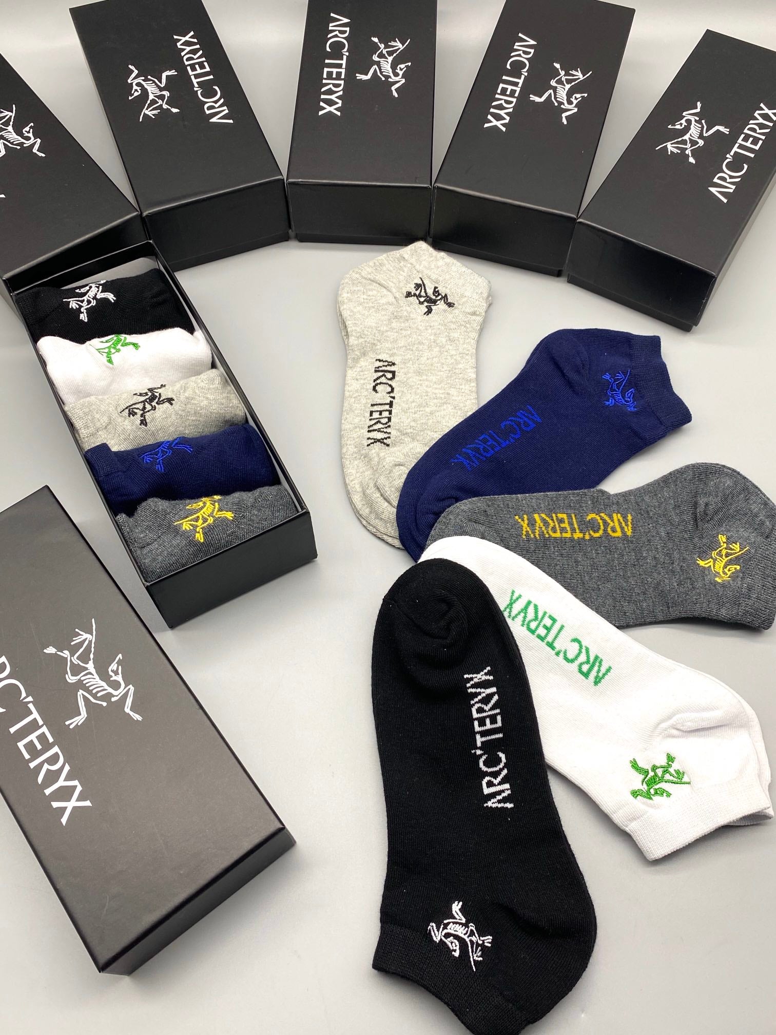 235QA43S Popular socks(5 pairs )