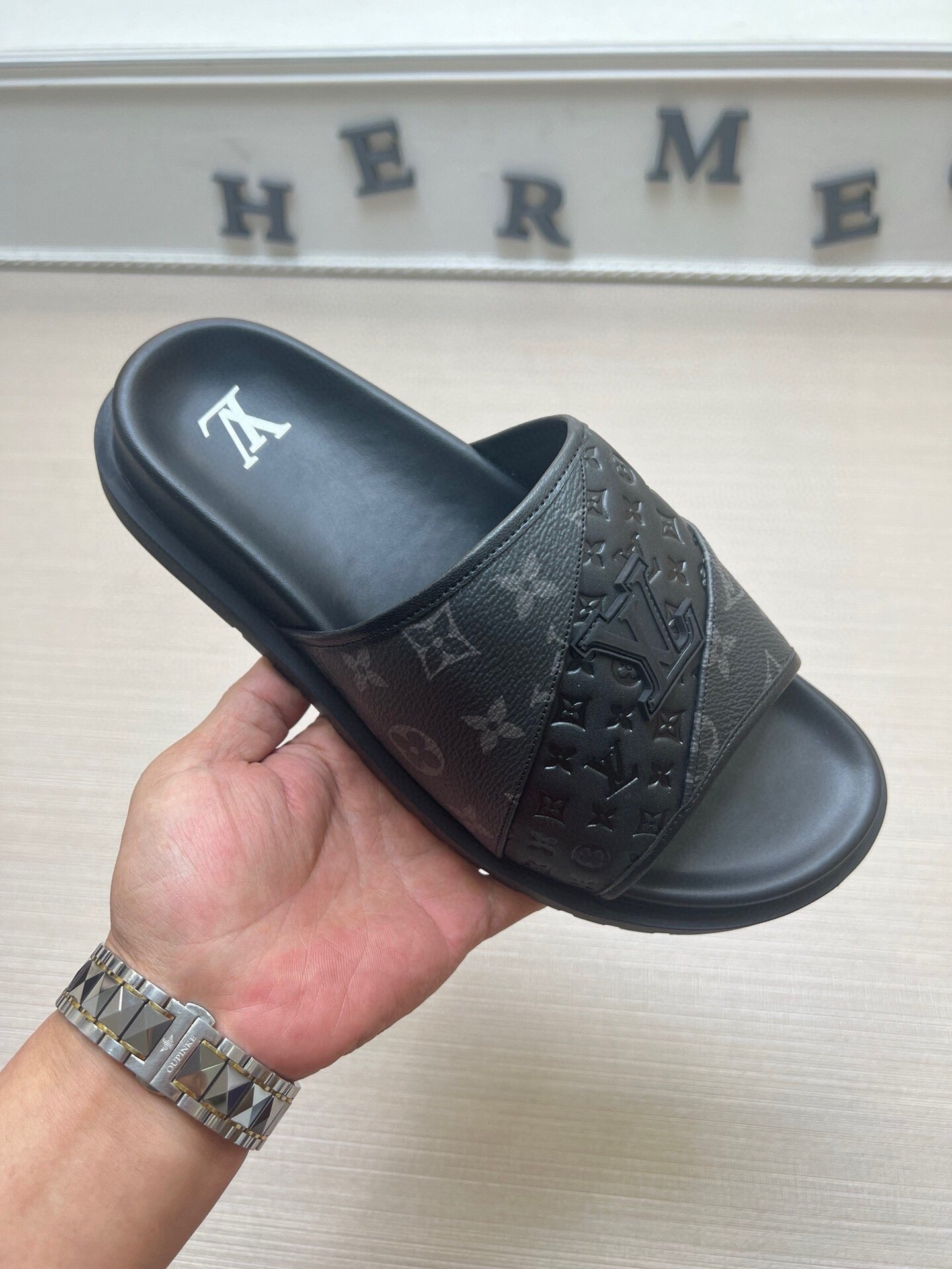 5WE249Z Popular Slippers