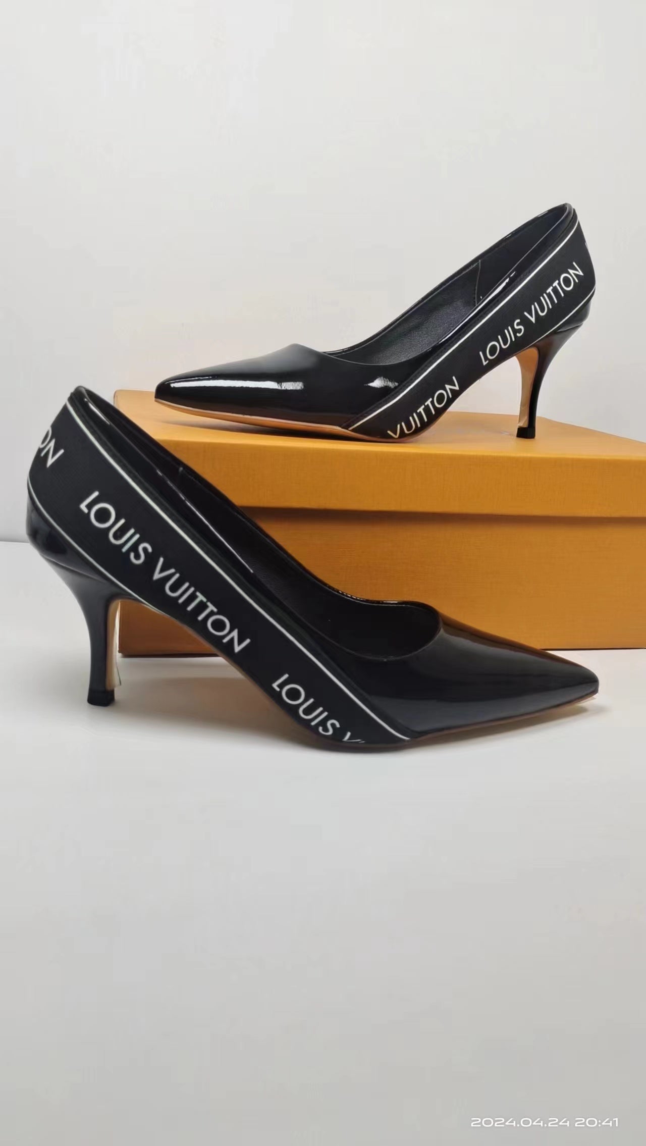 245RE29Z Popular leather  High heels