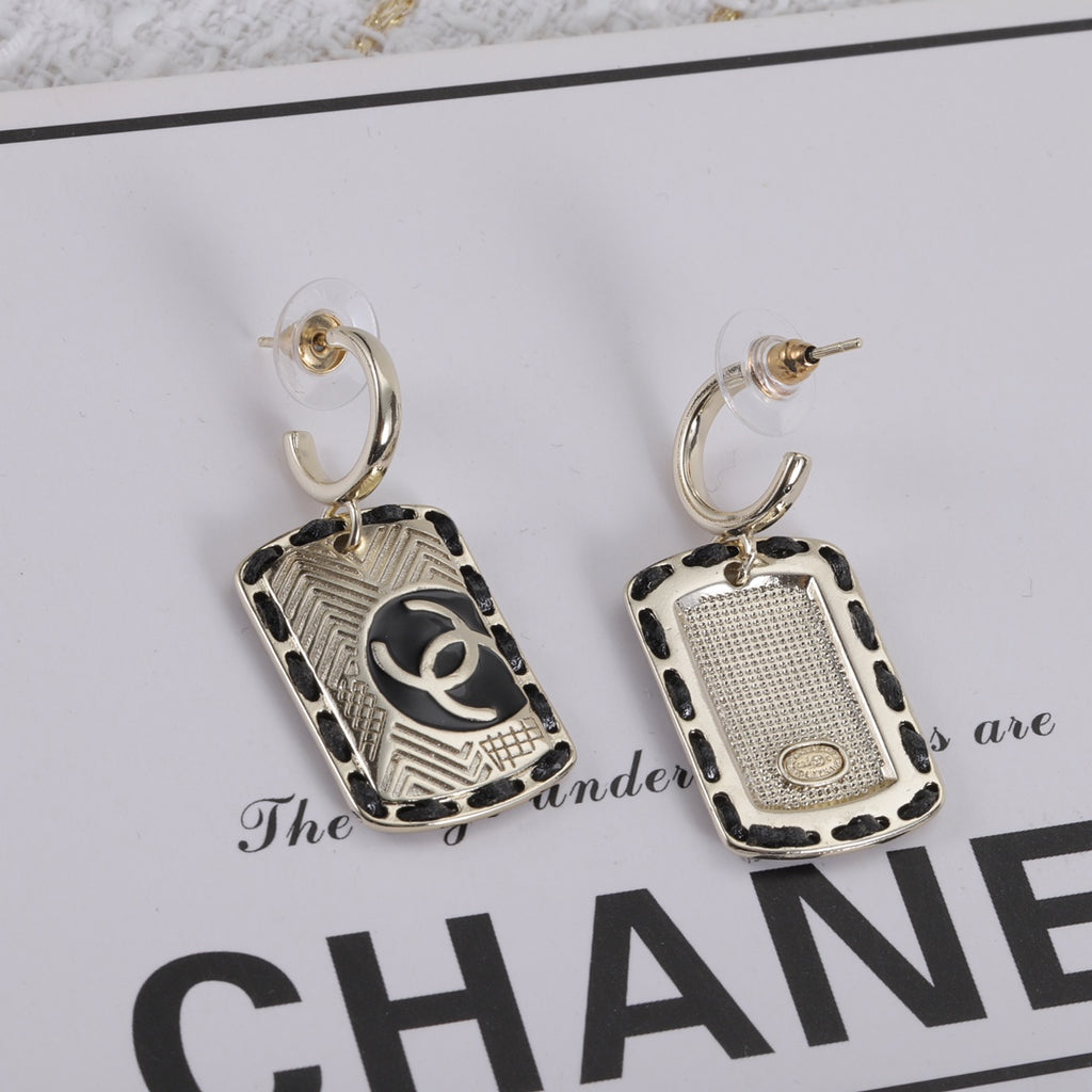14C311E Popular Earrings