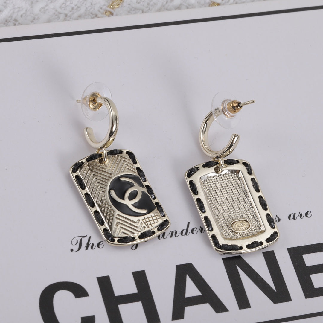14C311E Popular Earrings