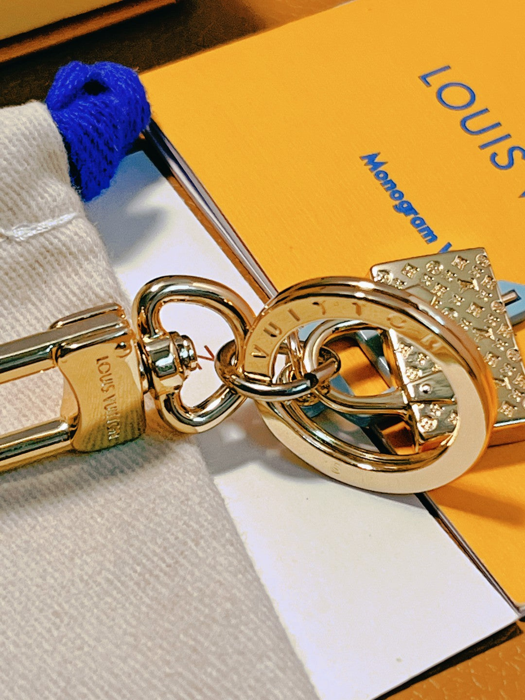 14E43A  Popular key closure