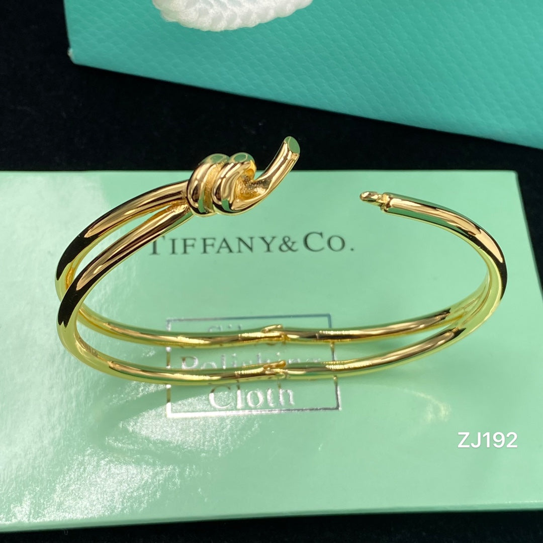 14T581K  Popular Bracelets