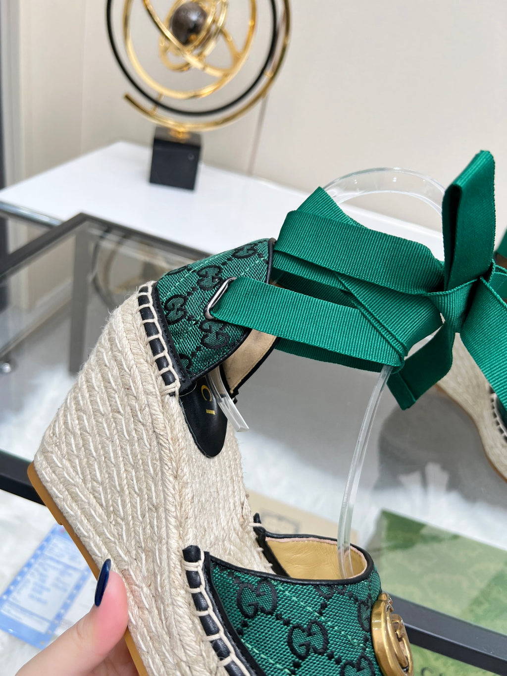 Z2X66B29  Popular High heels