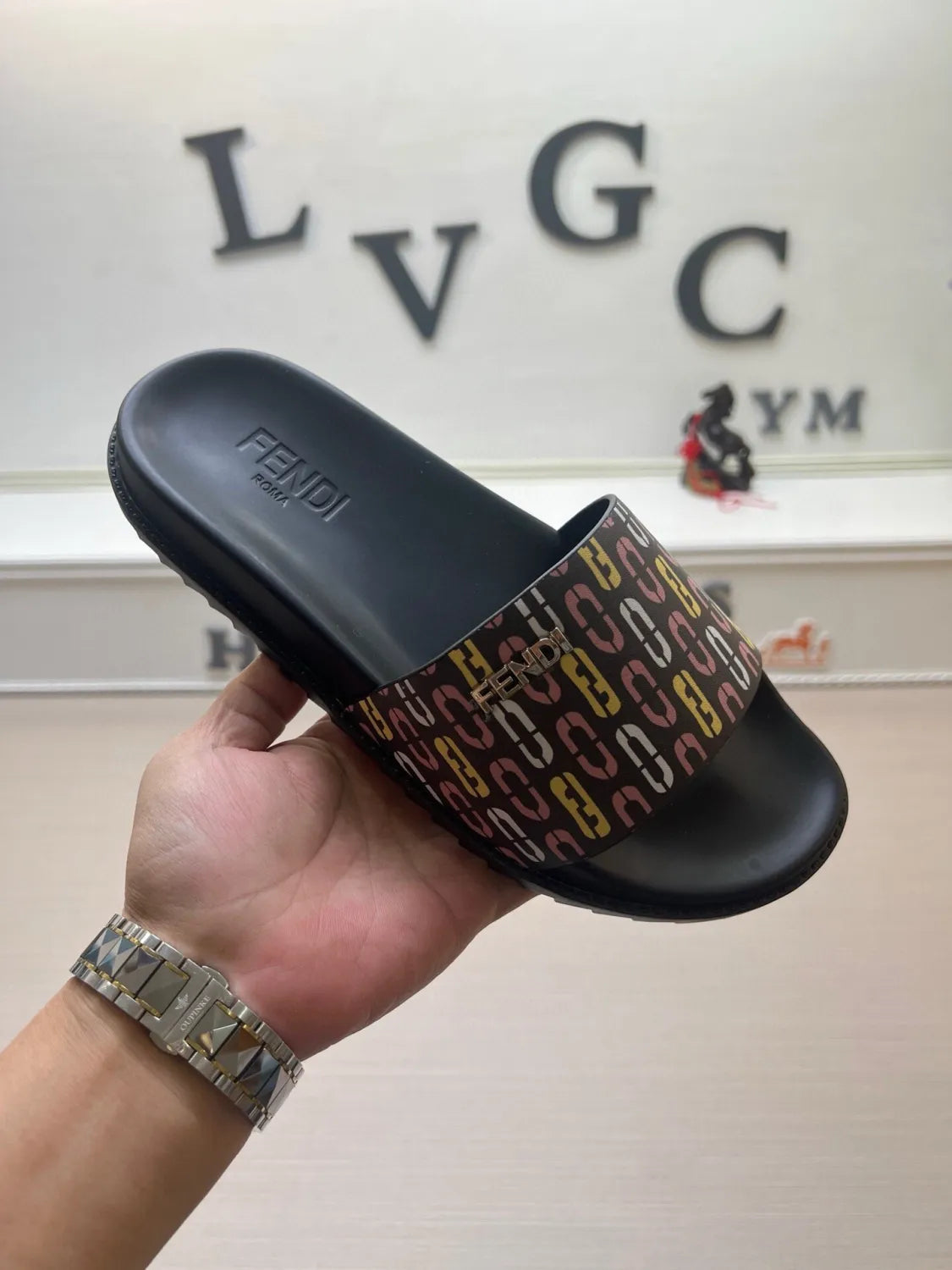 54F15Z Popular slippers