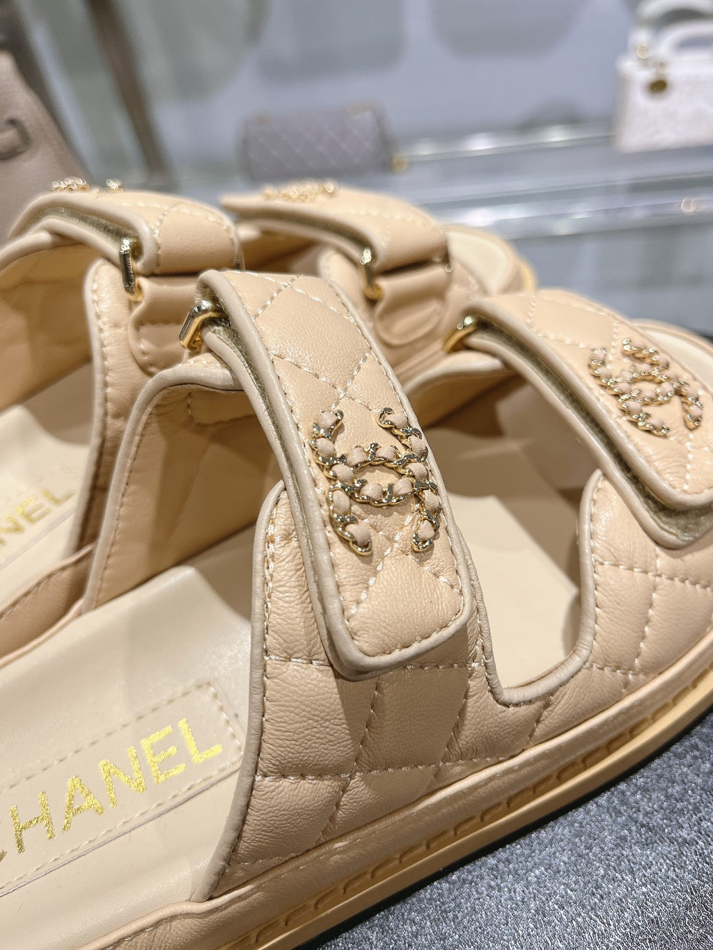 245RC7Z Popular leather shoes