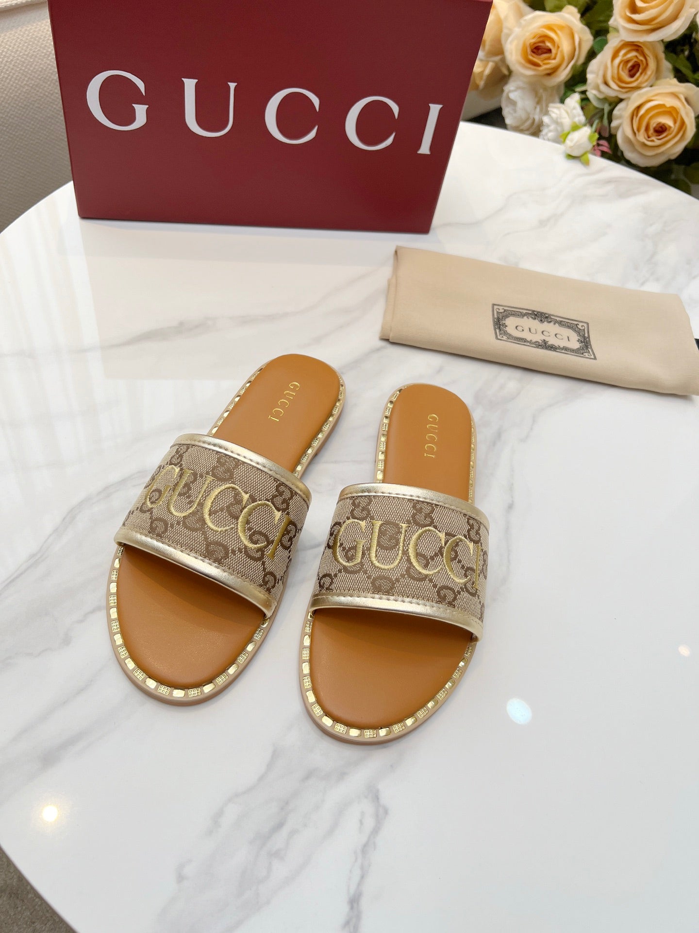 255QB29Z Popular Slippers