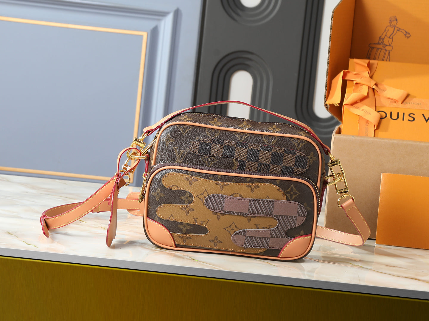 B1P46E110 Popular leather bag