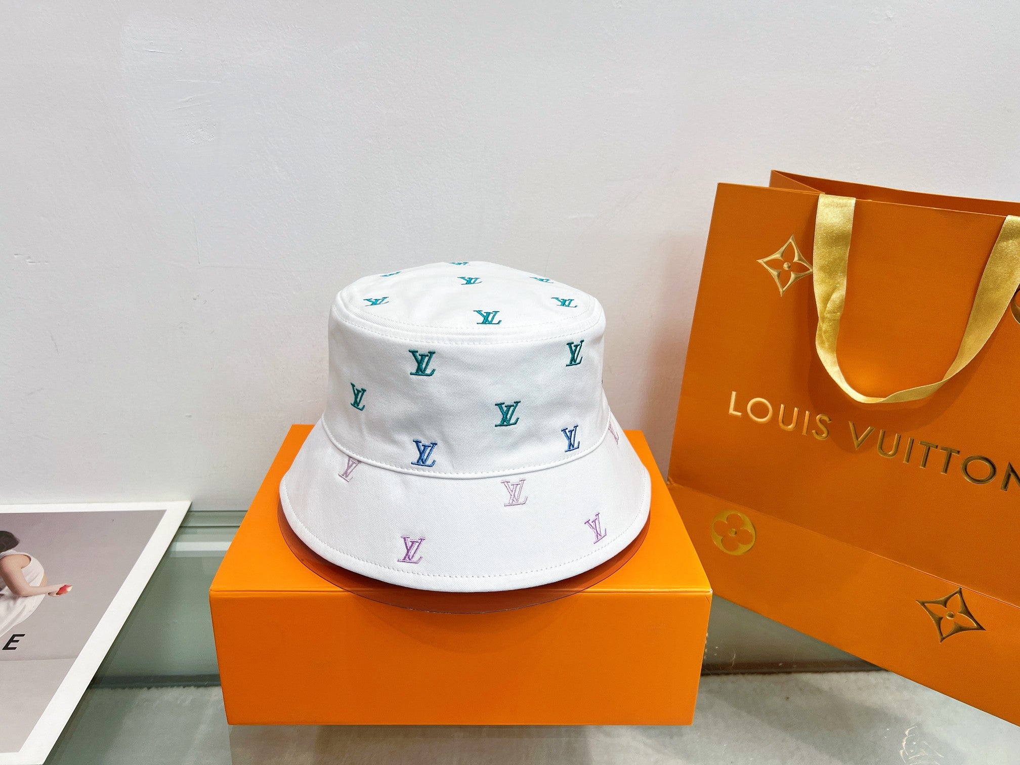 15QE102M Popular  hats