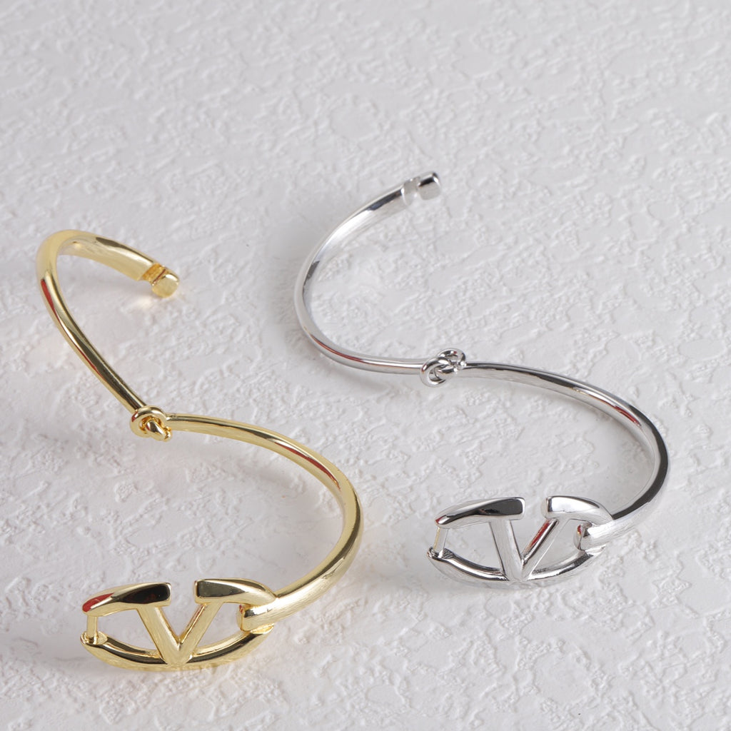 14VL354K  Popular Bracelets