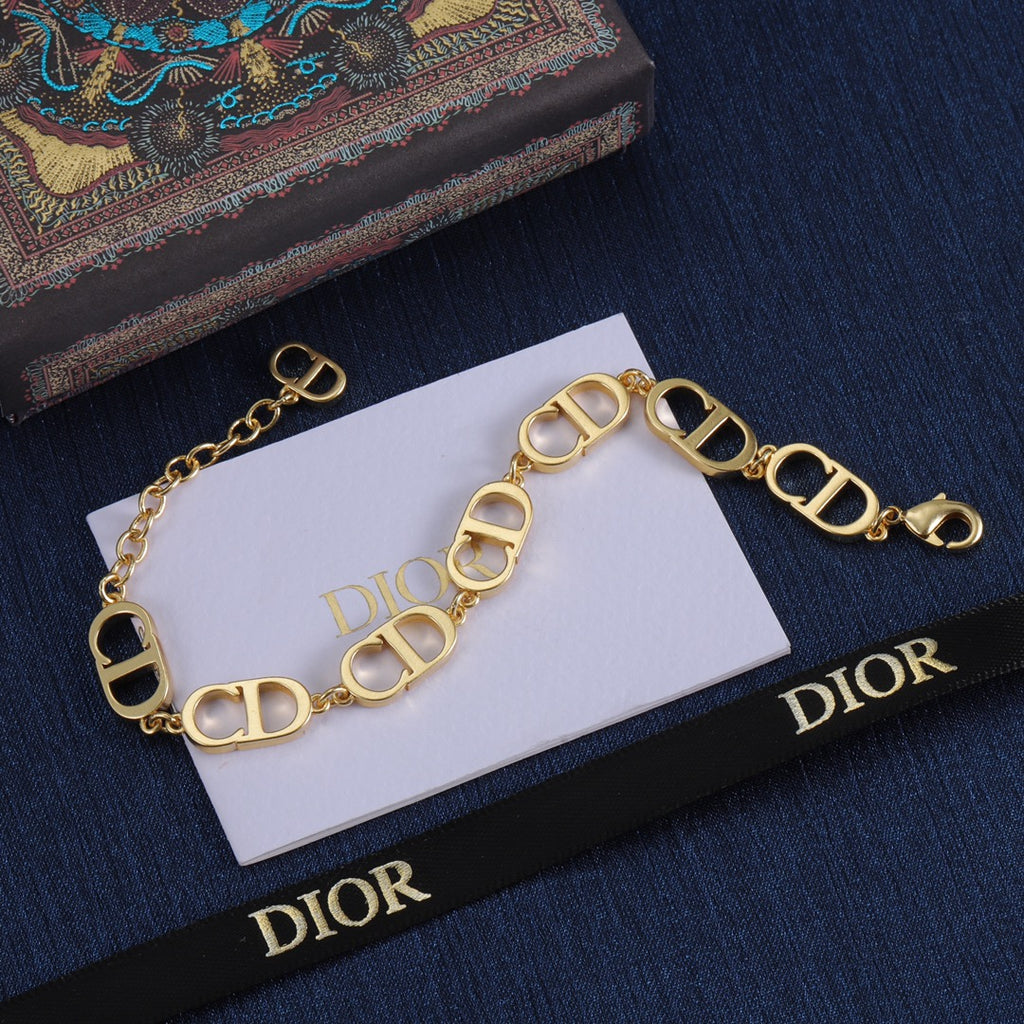 136ND40K Popular   Bracelets