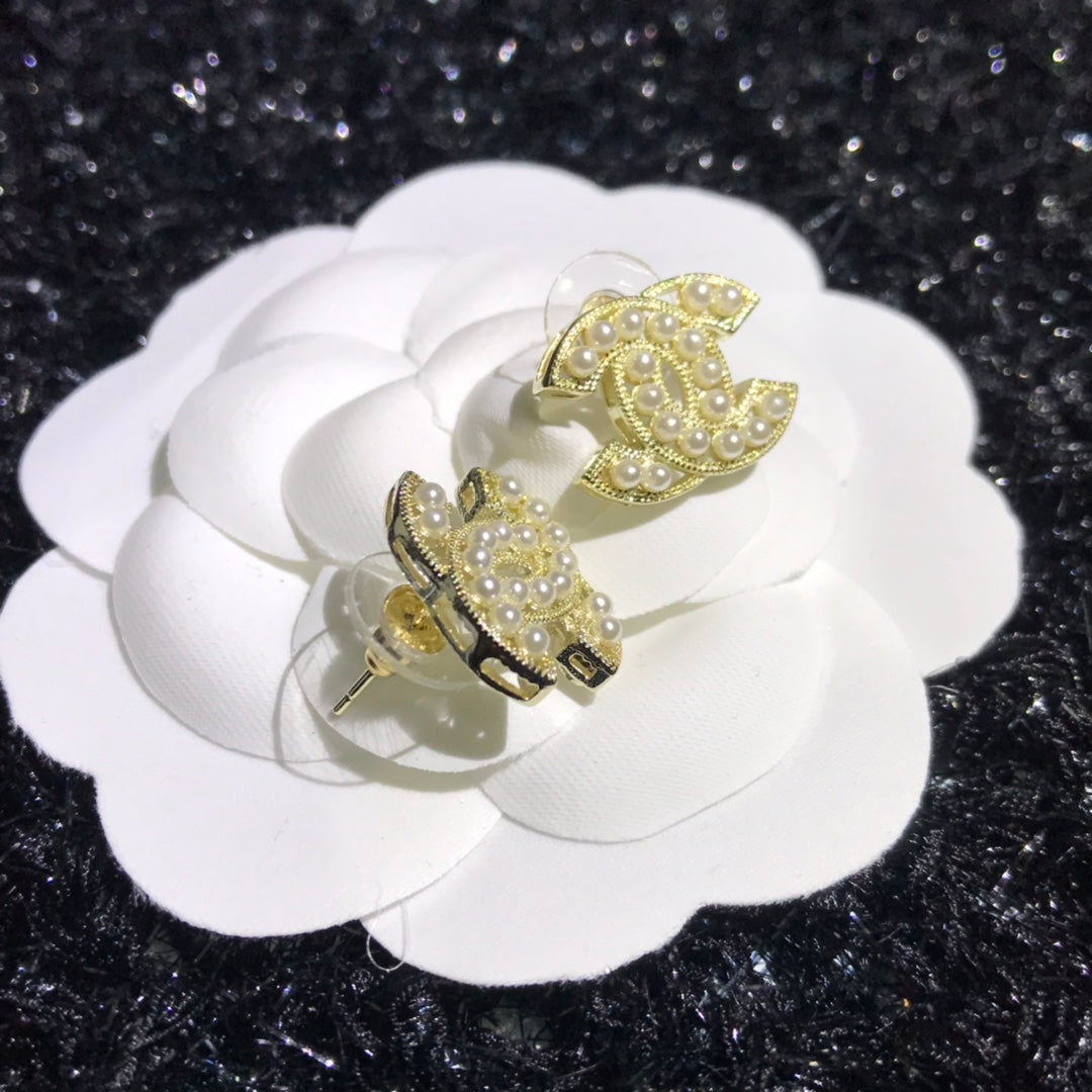 14C484E Popular Earrings