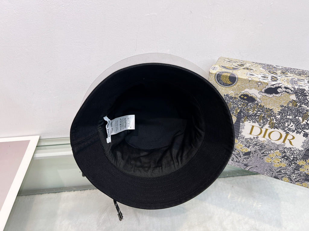 16XA30M Popular hats