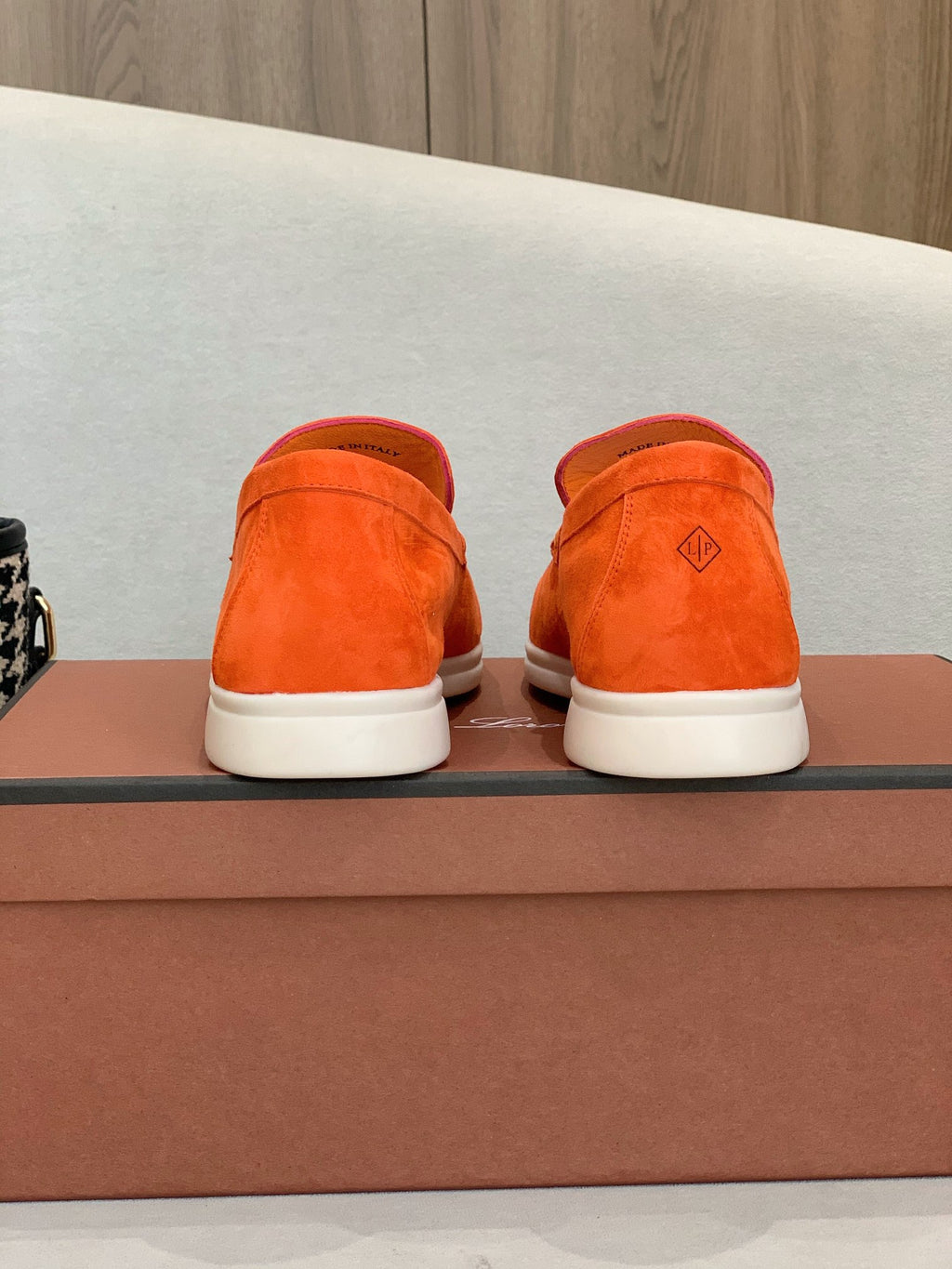 Z2X66A64 Popular high-quality Shoes