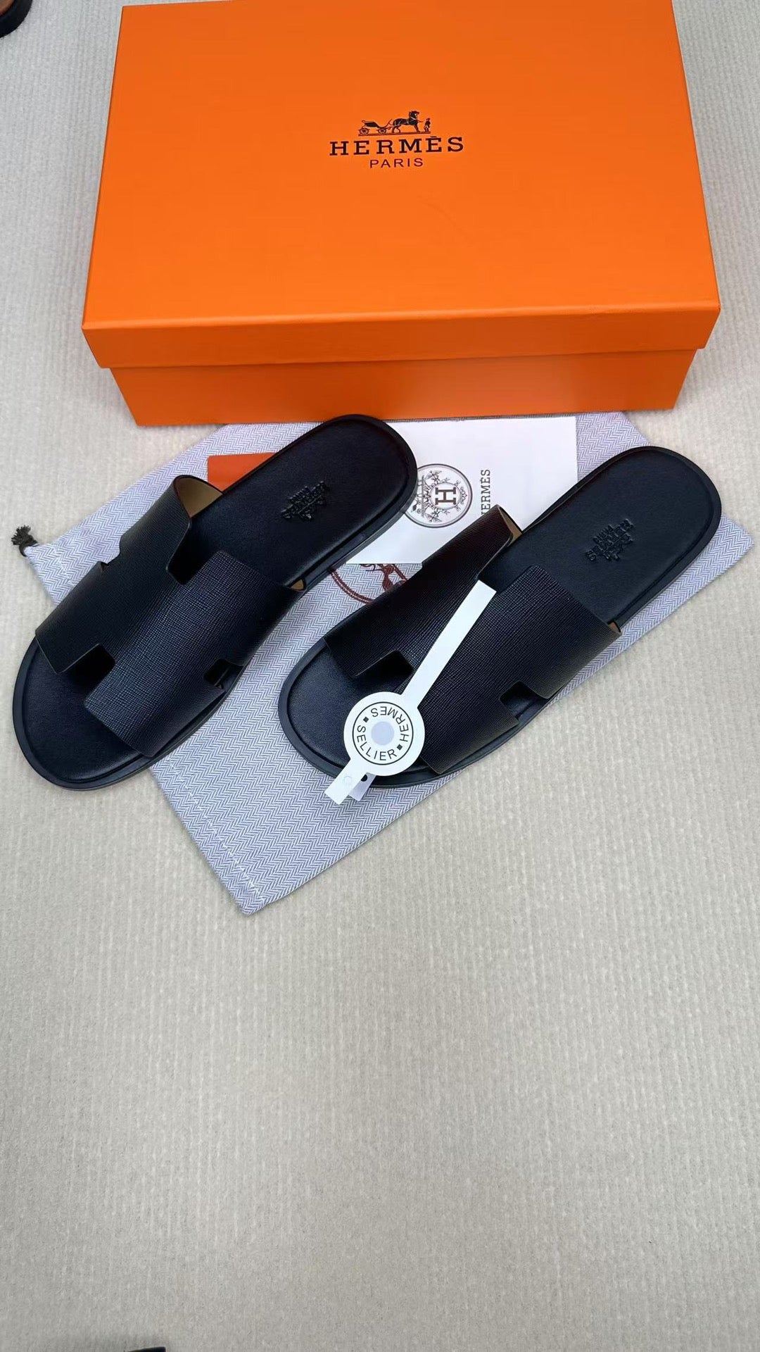 Z2X66H14 Popular high-quality leather Shoes