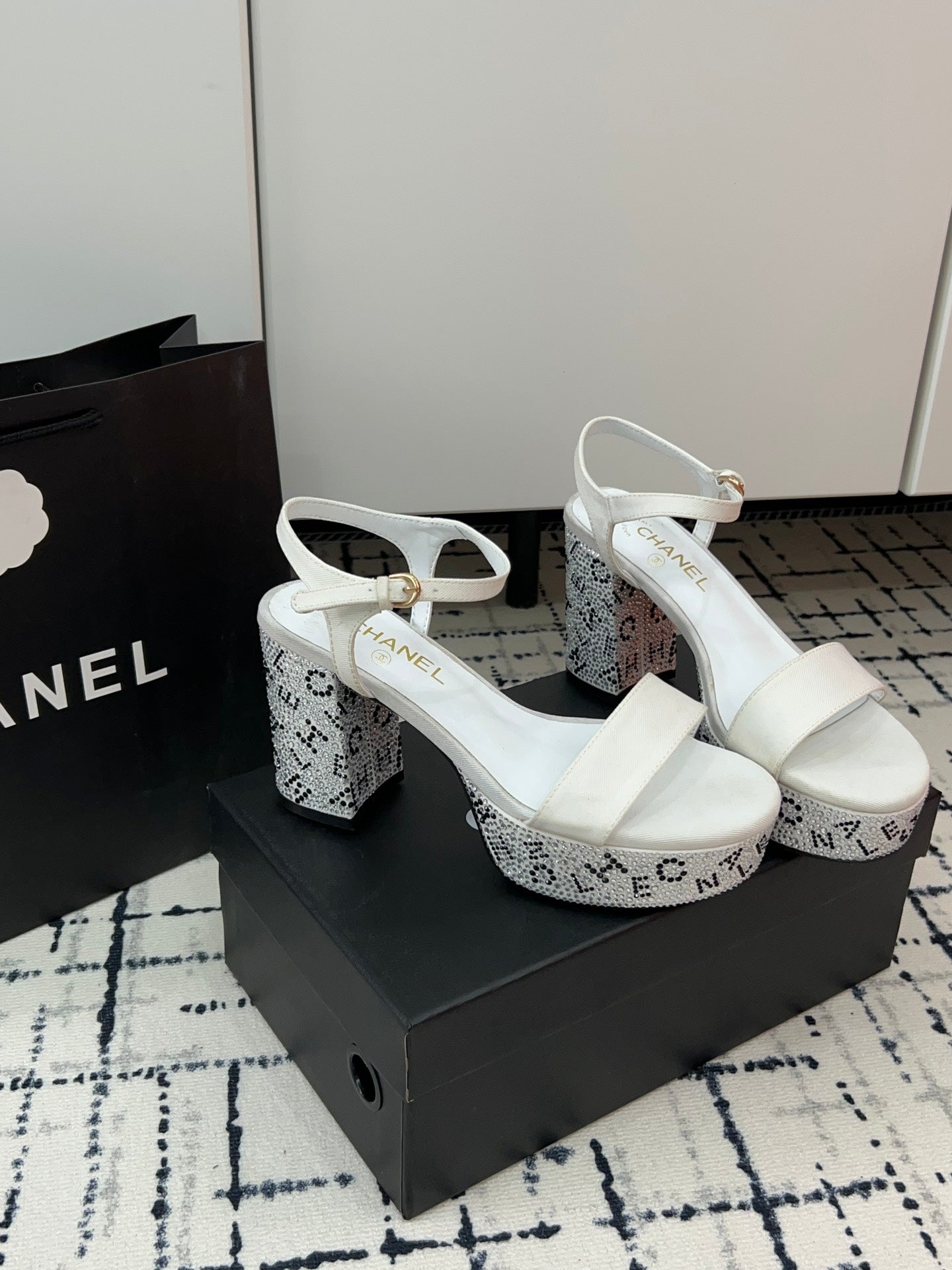 14C41Z Popular High heels