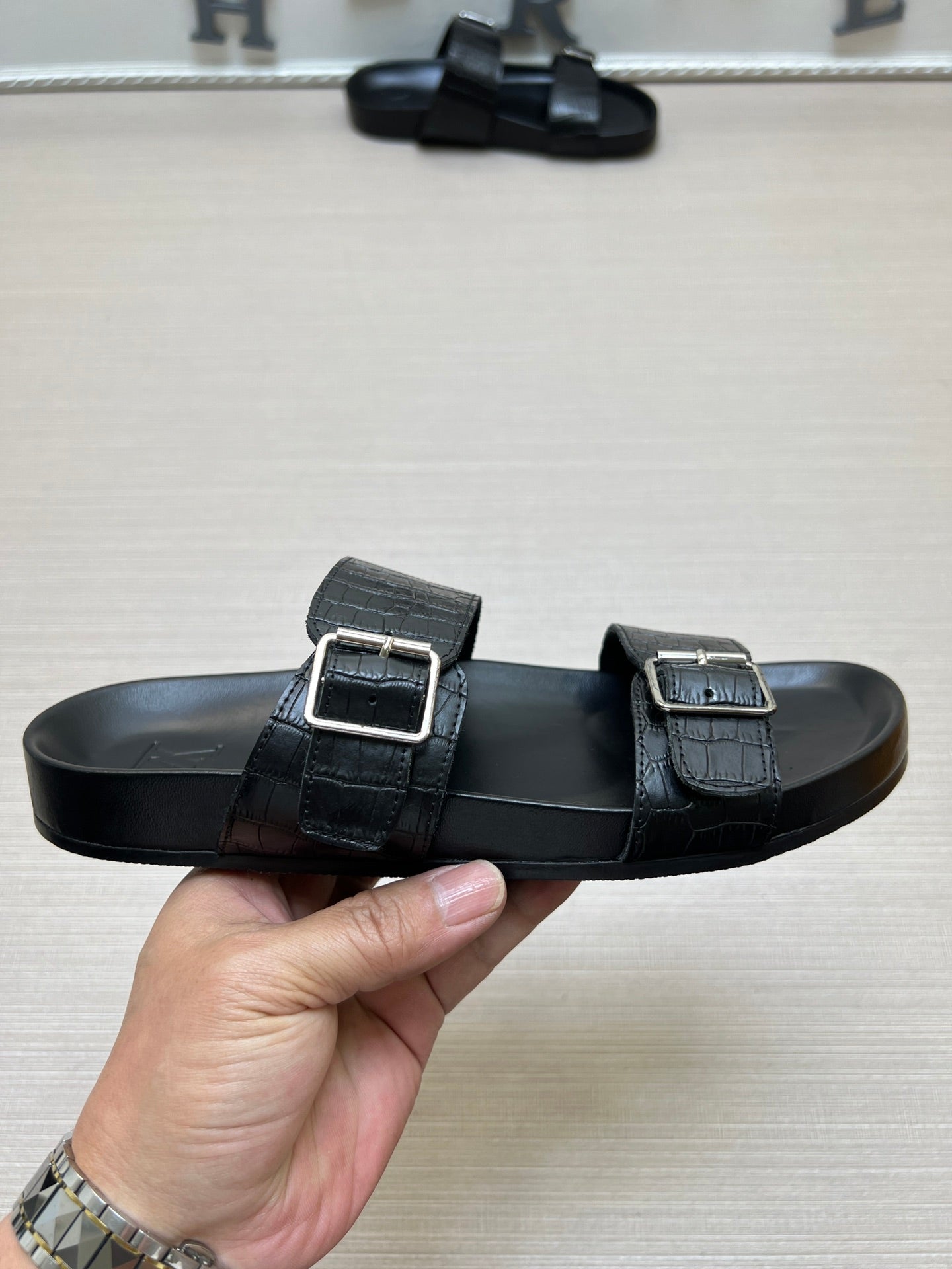 54E87Z Popular slippers