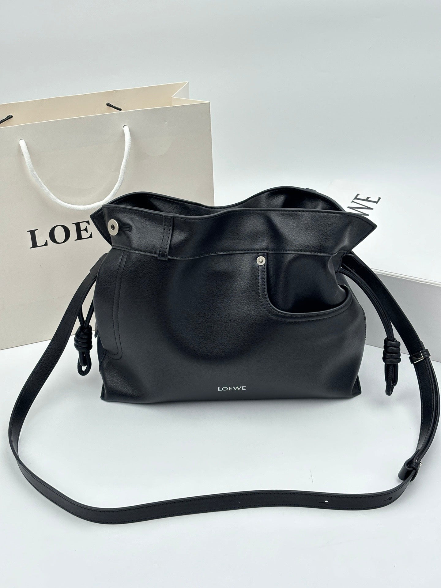 136PA47B Popular leather bag