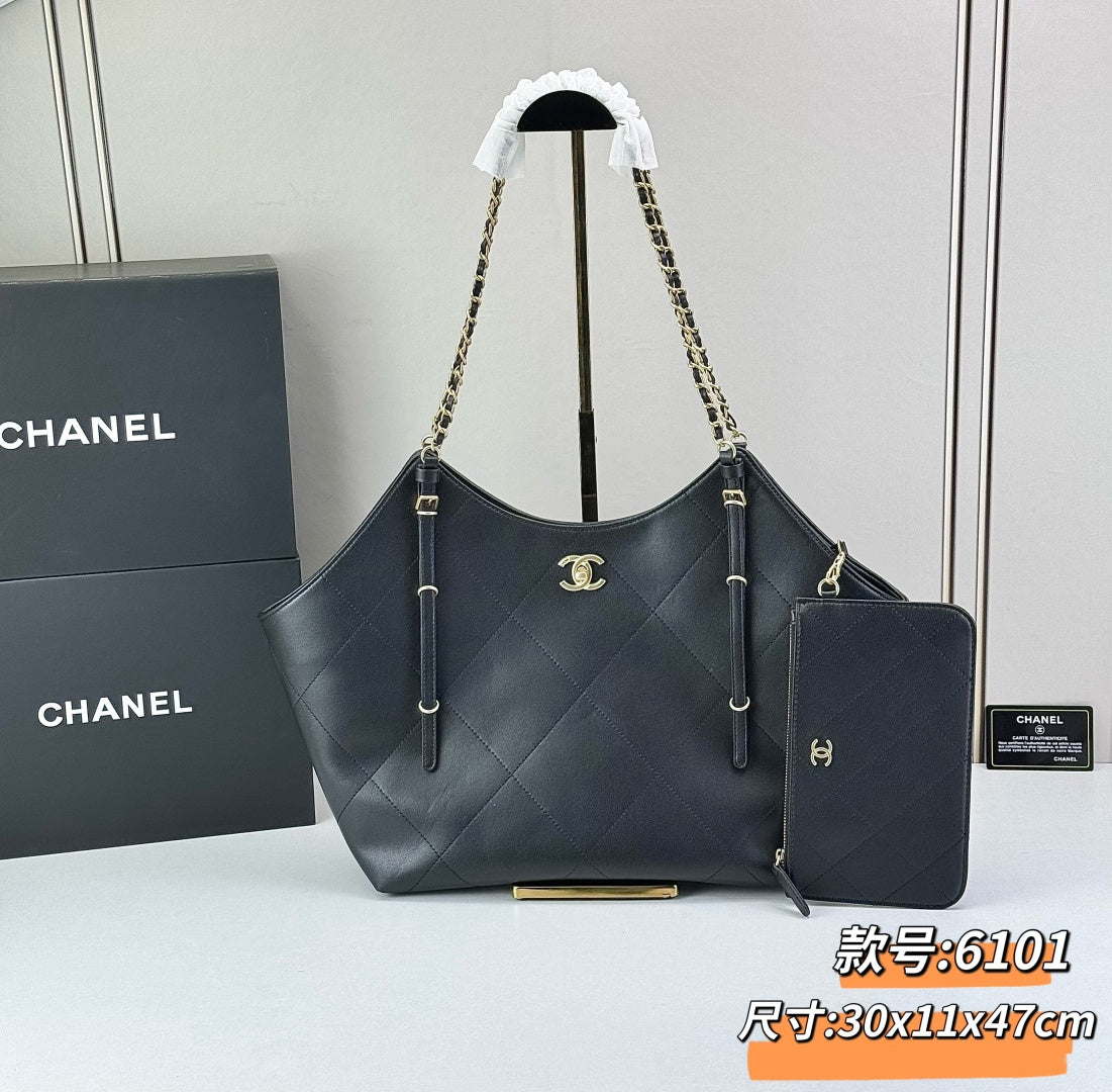 146PC11B Popular leather bag