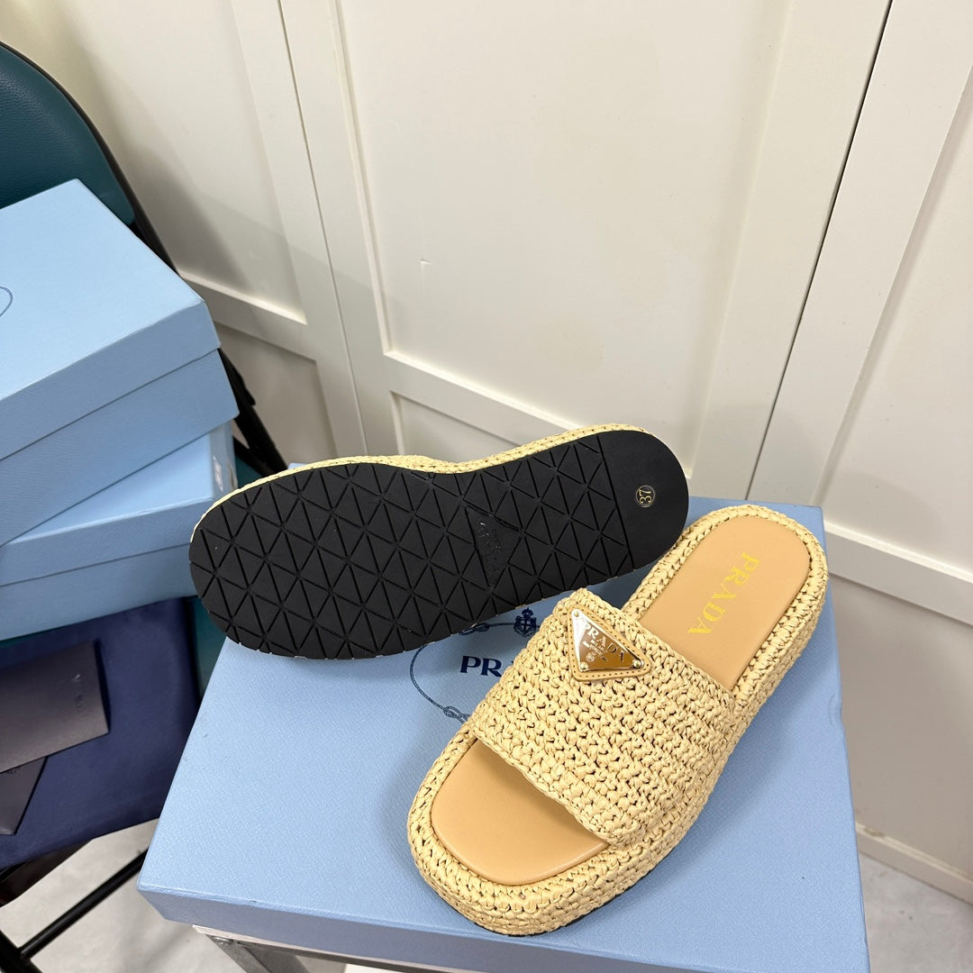 14PD27Z Popular slippers