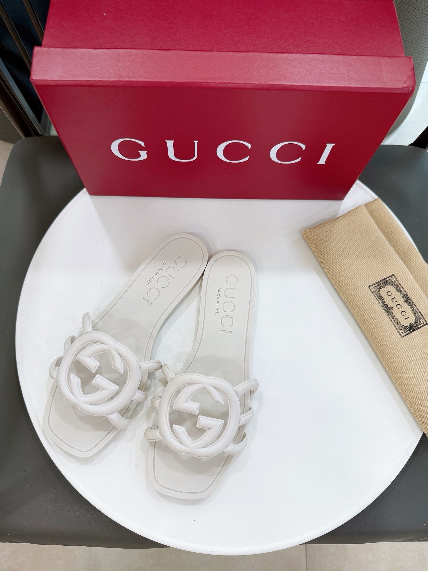 Z2X66B60  Popular high-quality slippers