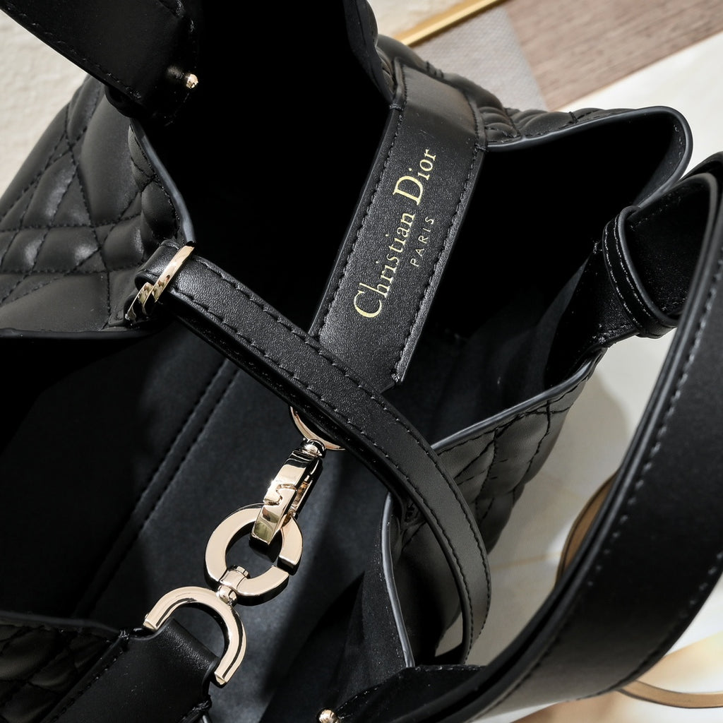 B1N66D2 Popular leather bag