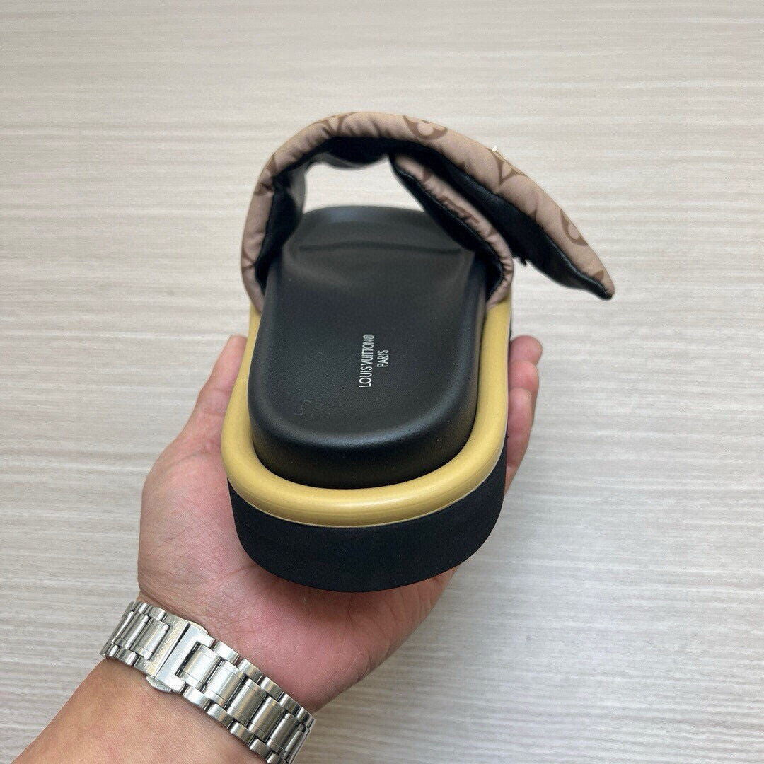 5QE10Z Popular  Slippers