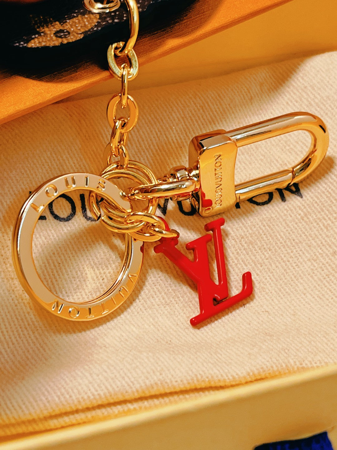 14E40A  Popular key closure