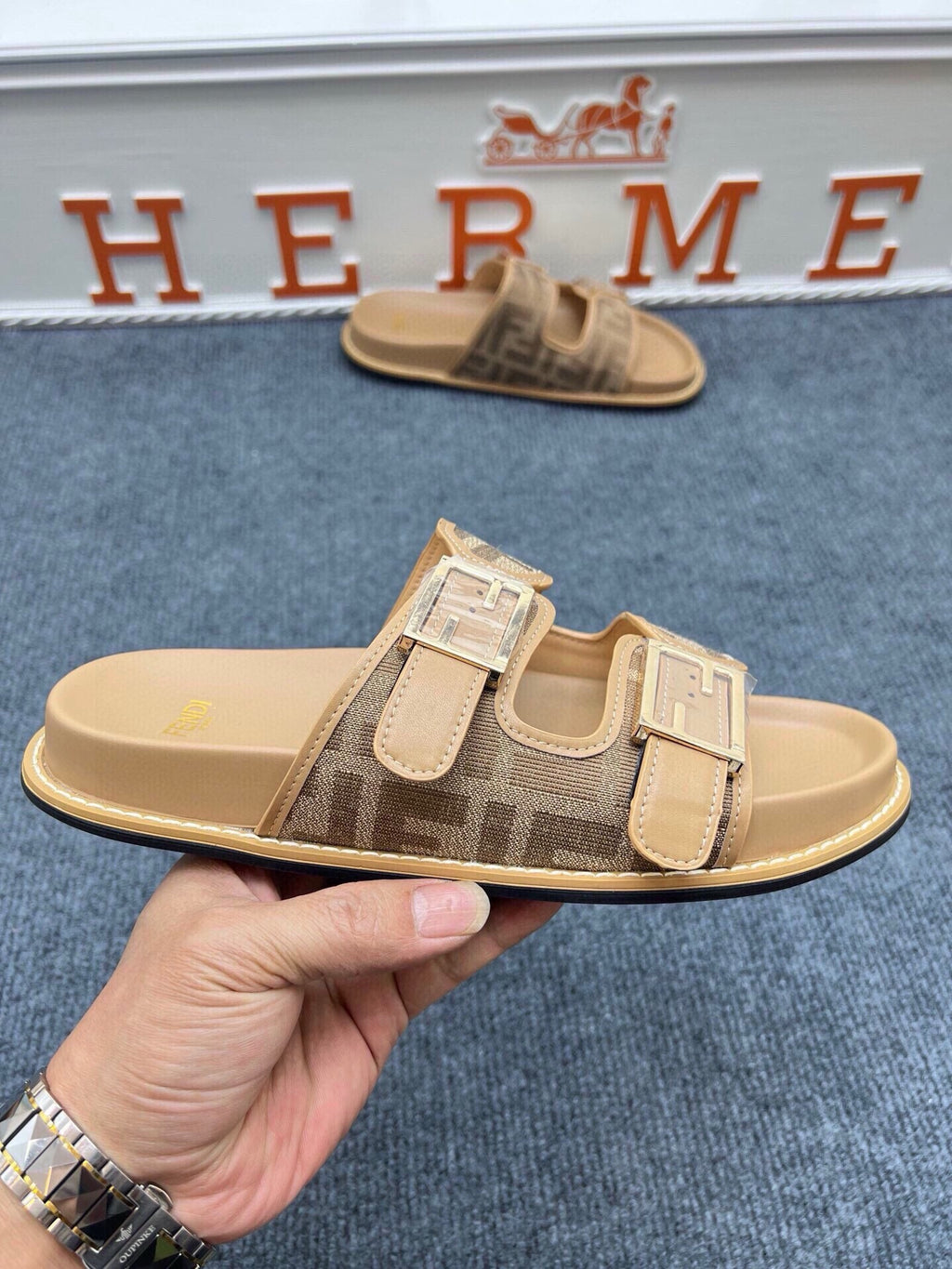 54F38Z Popular slippers