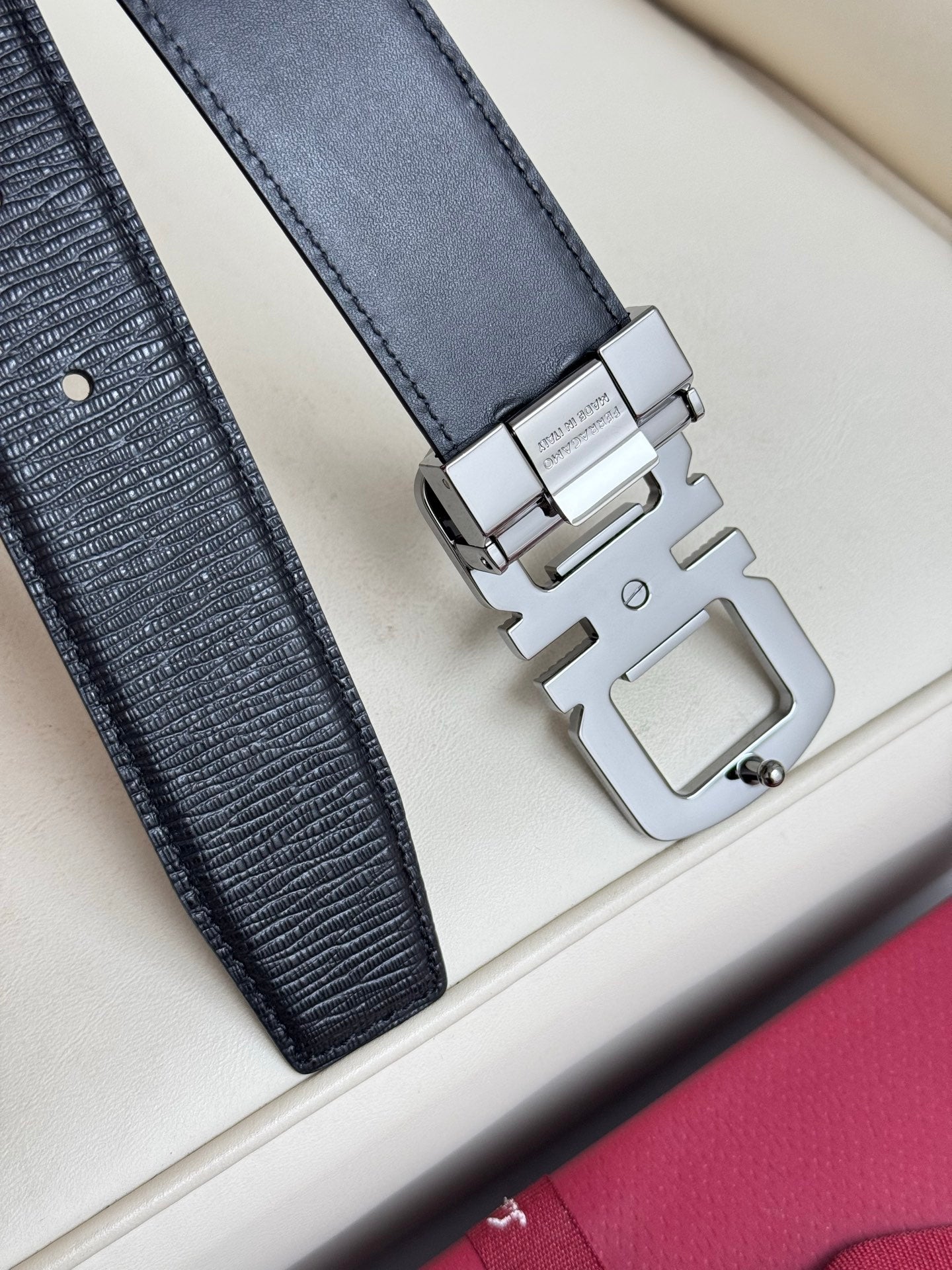P1Q115A54 Popular High quality belt With full package