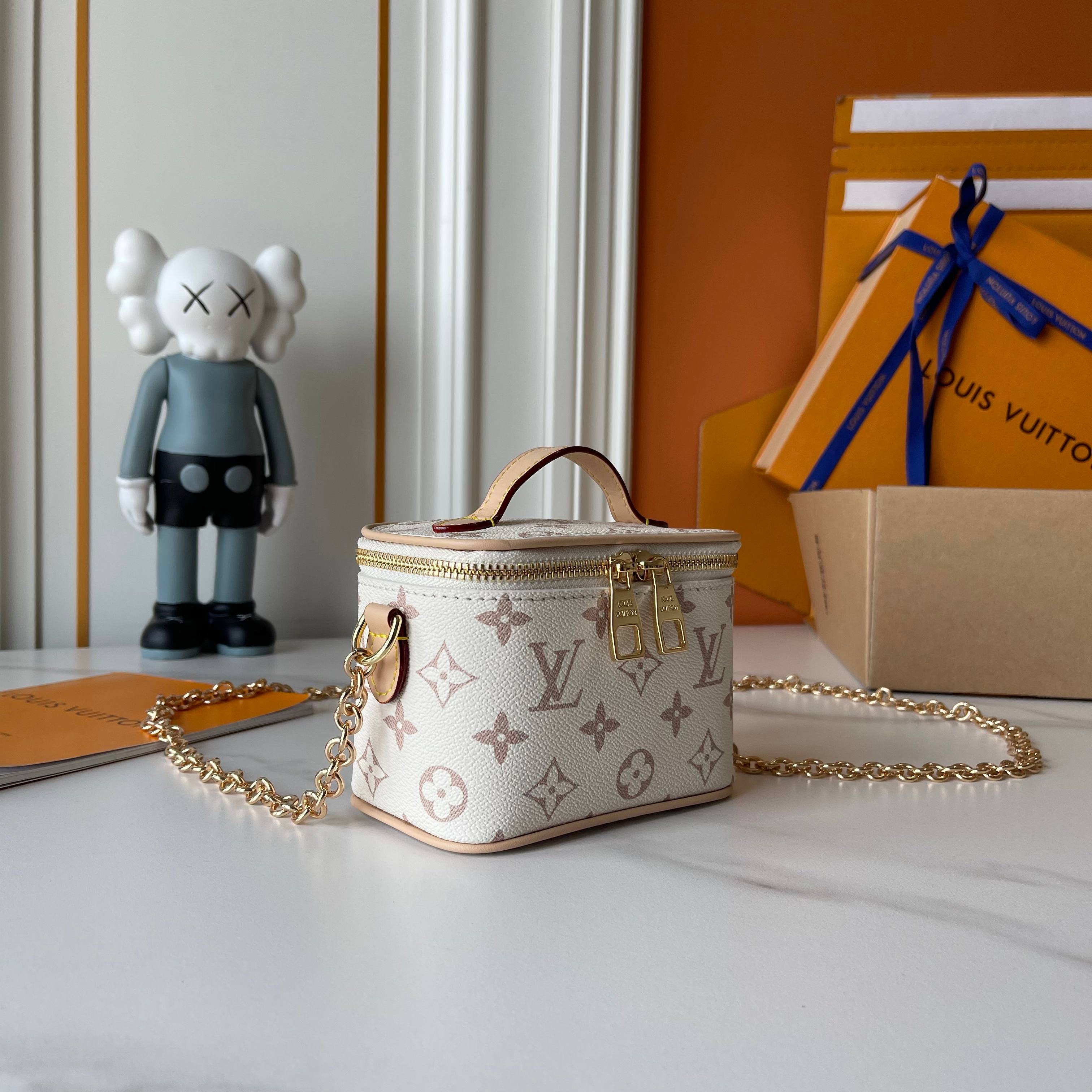 156NE20B Popular leather bag