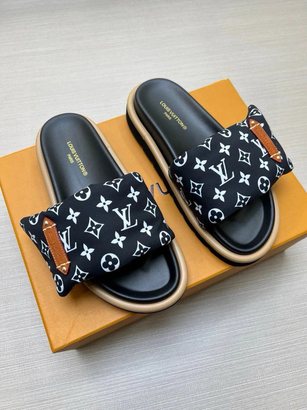 5QE9Z Popular Slippers