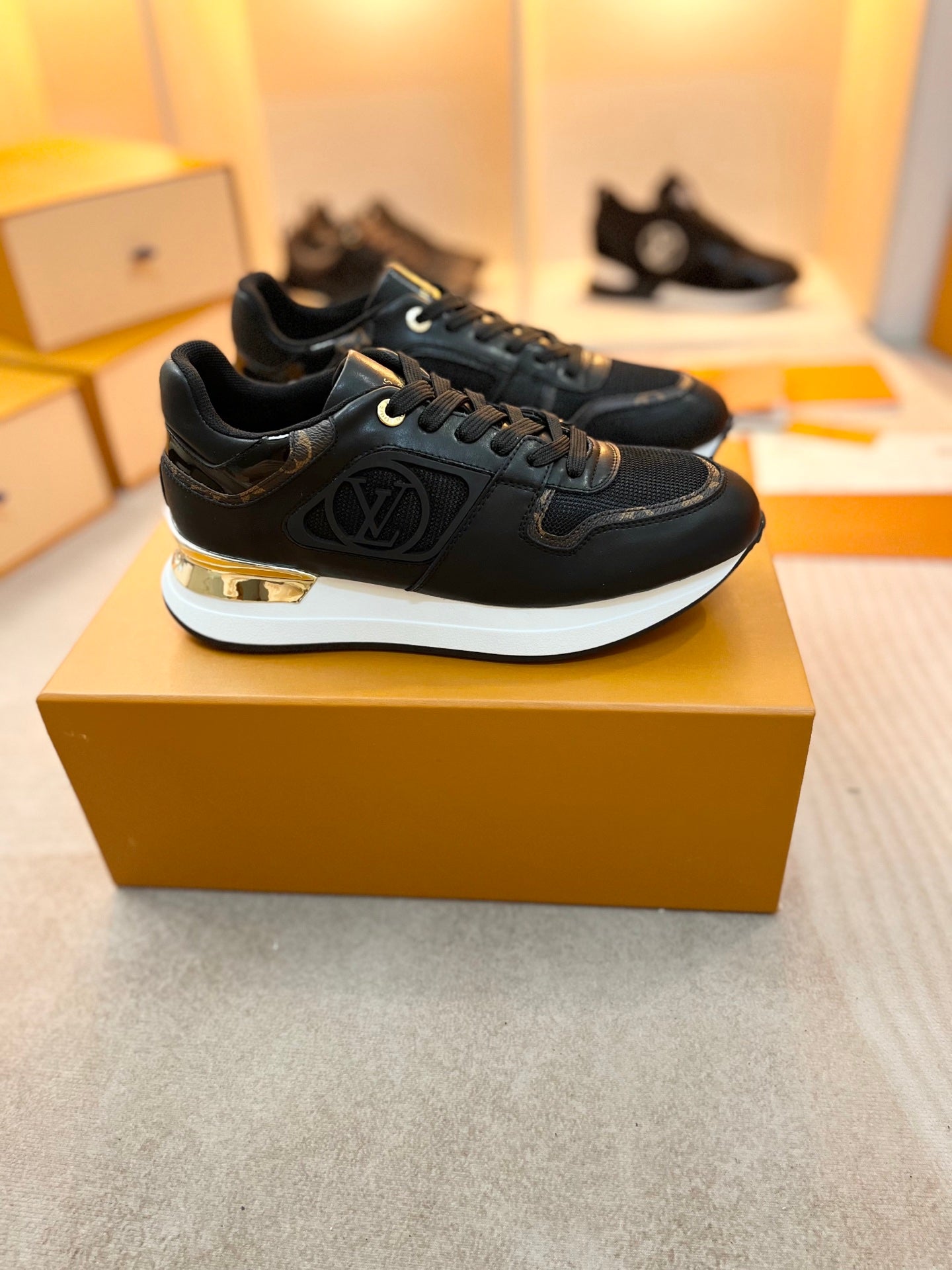 Z2P36E58 Popular high-quality leather Shoes