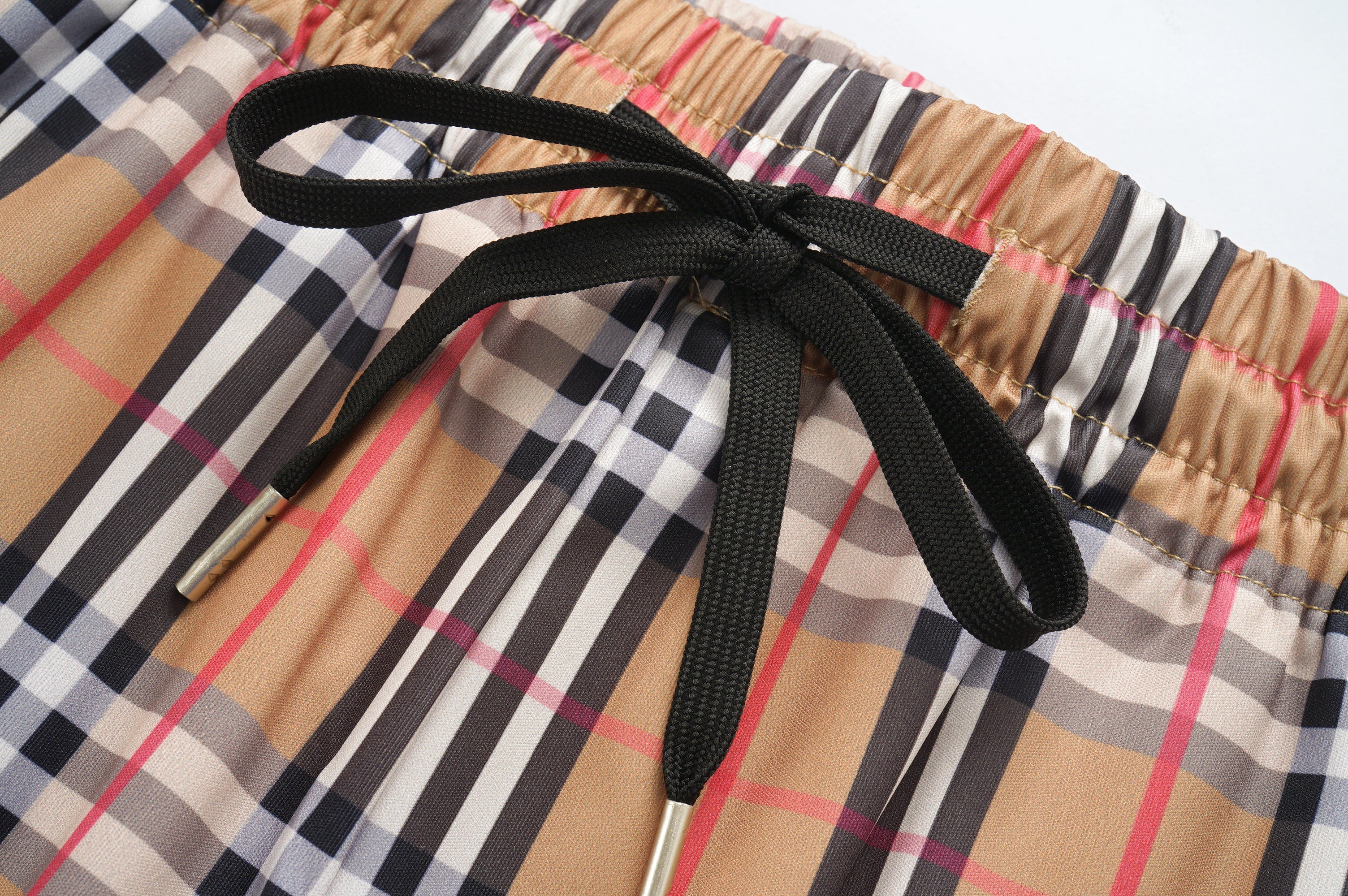 145RR48U Popular shorts