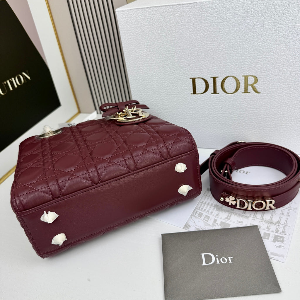 136ND23B Popular leather Purse bag