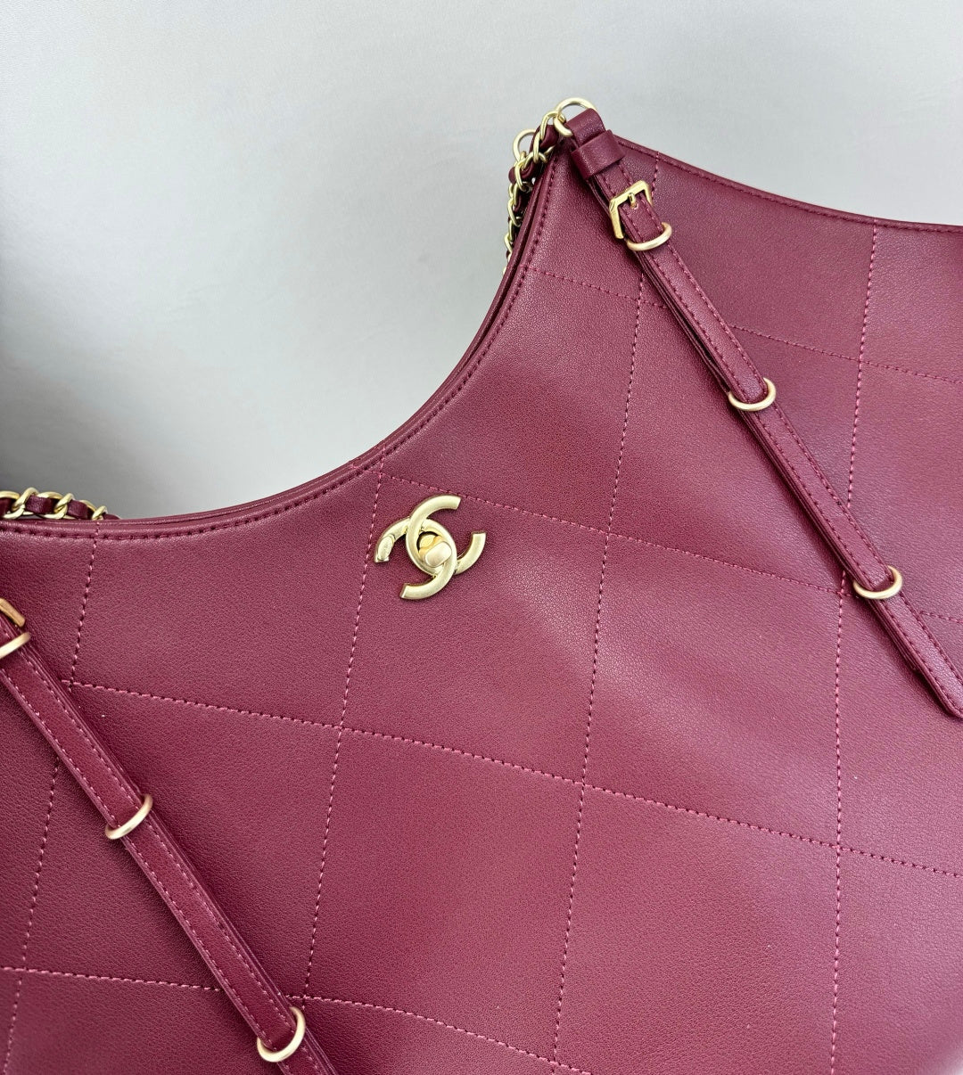 146PC11B Popular leather bag