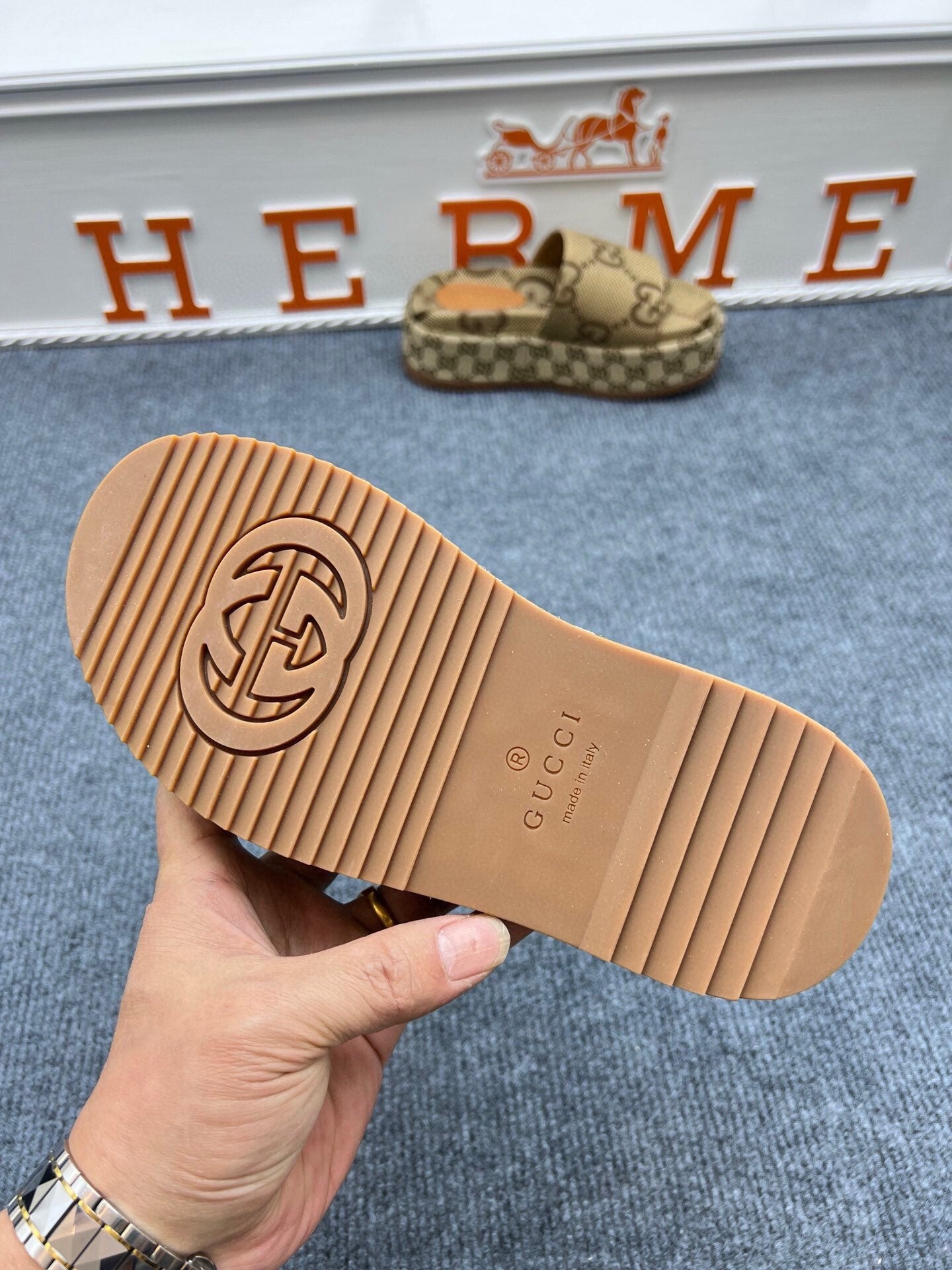 54B122Z Popular slippers  Sole thickness 5.5cm