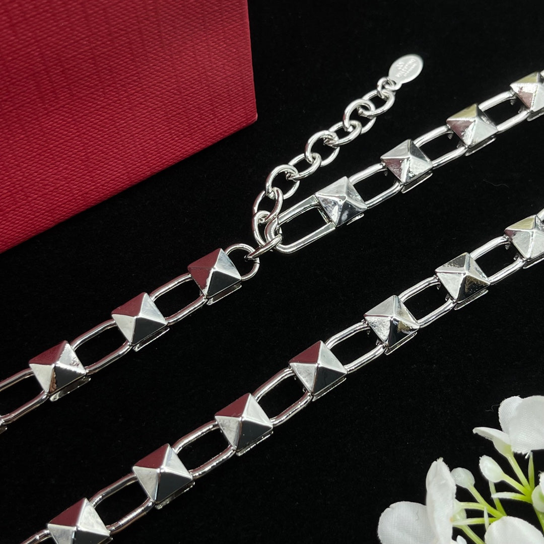 55QVL431X Popular Necklaces.Bracelet